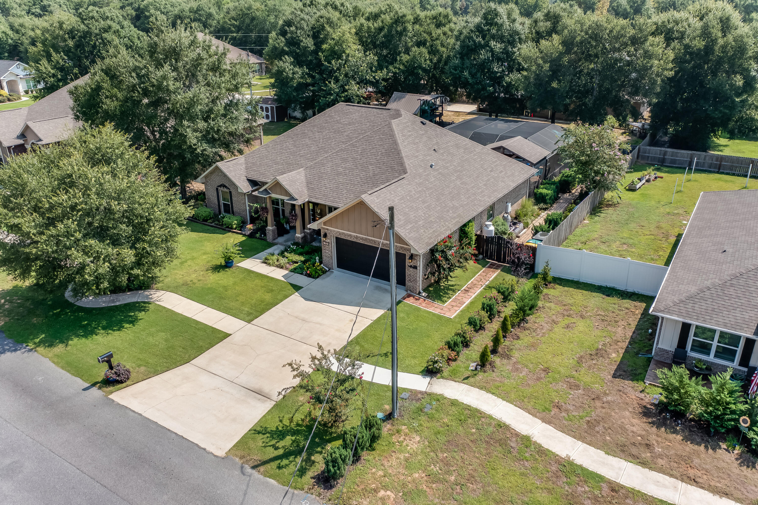 HOMEWOOD ESTATES BLK B LOT 8 - Residential