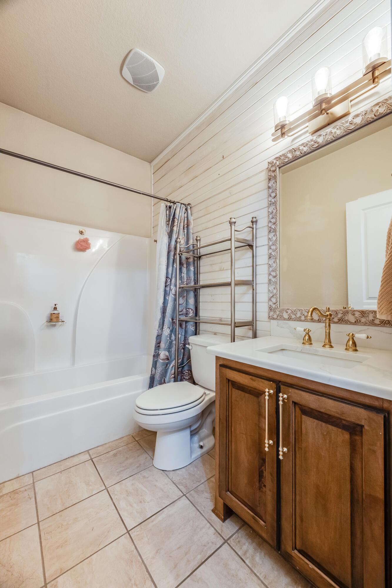 HOMEWOOD ESTATES BLK B LOT 8 - Residential