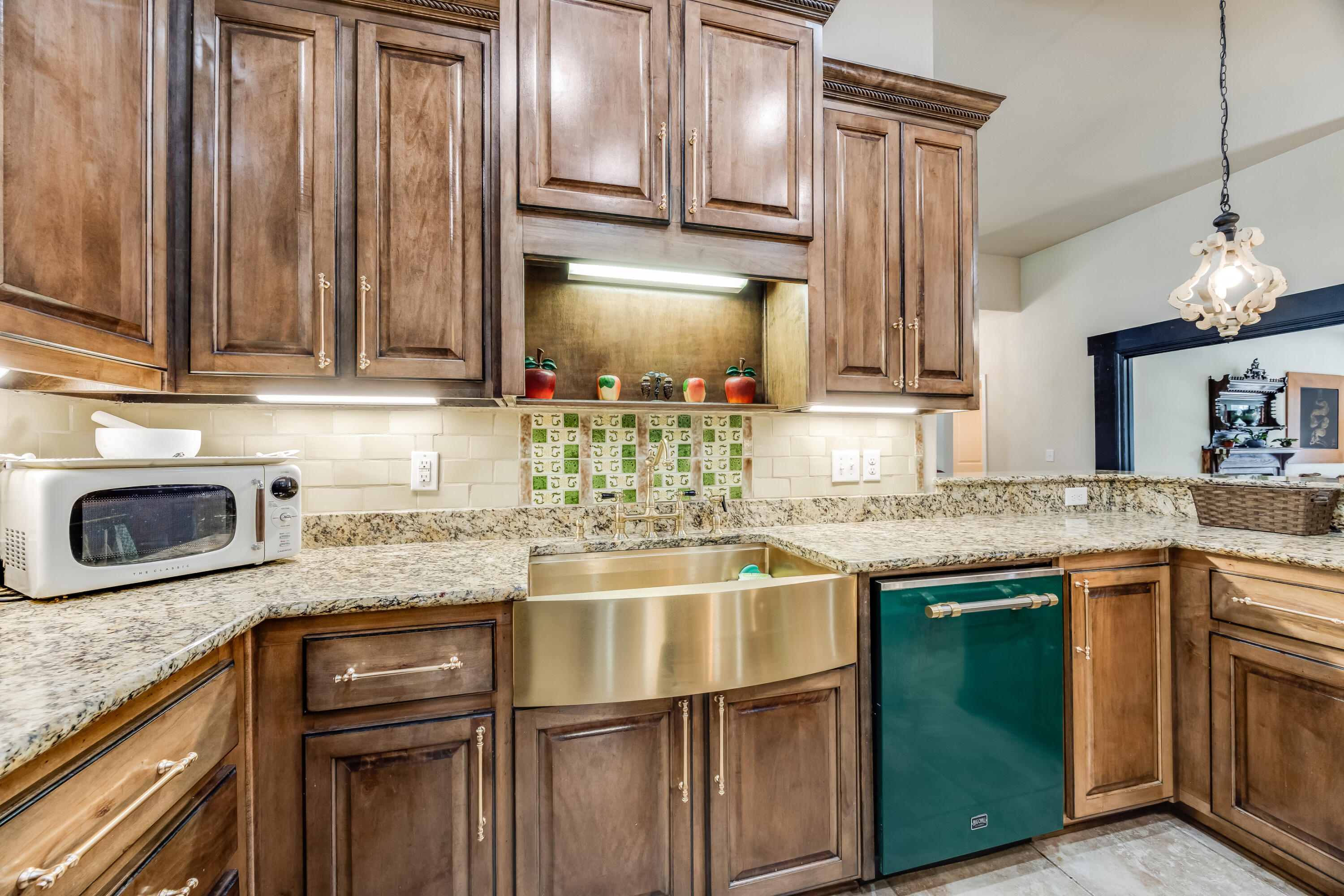 HOMEWOOD ESTATES BLK B LOT 8 - Residential