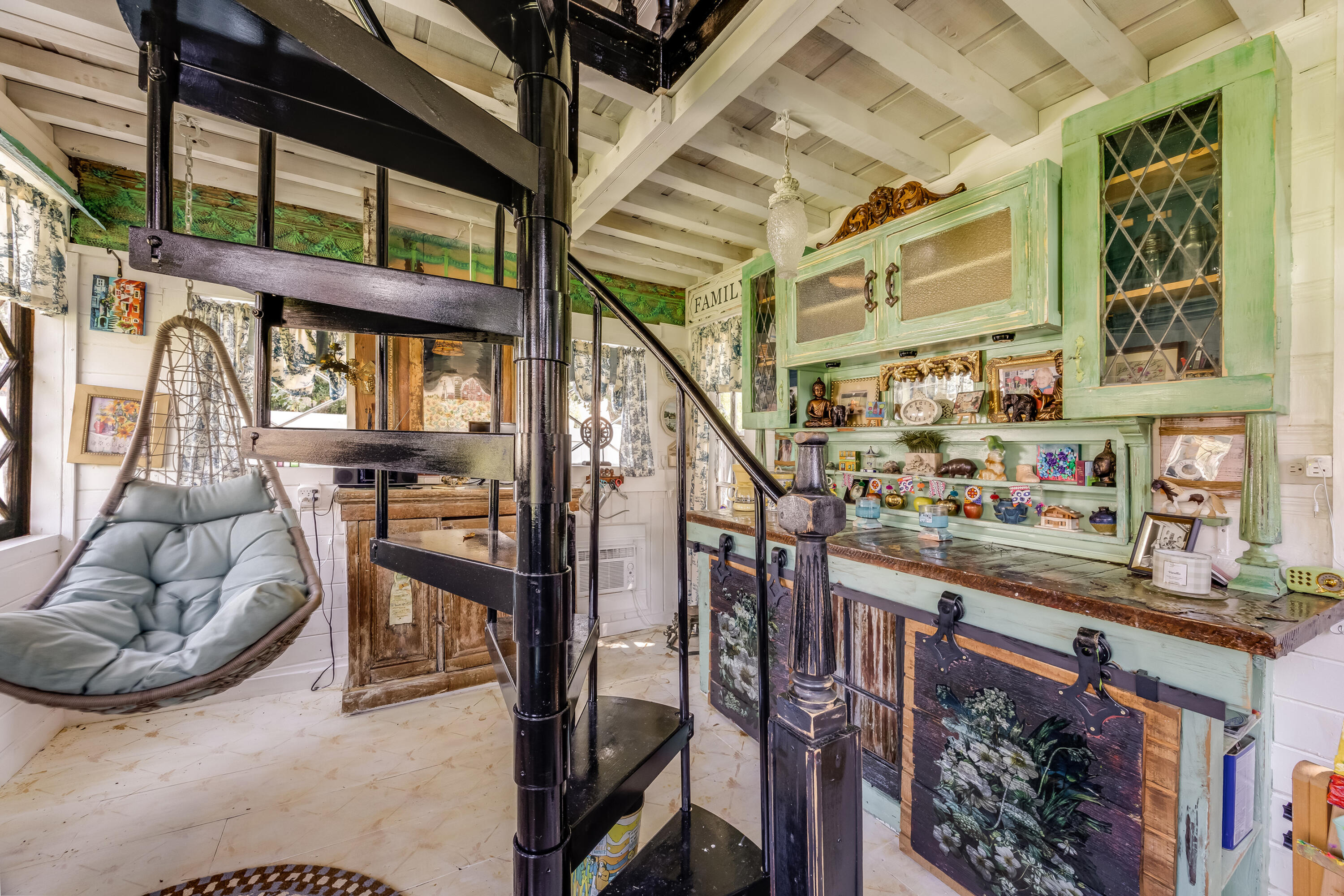 HOMEWOOD ESTATES BLK B LOT 8 - Residential