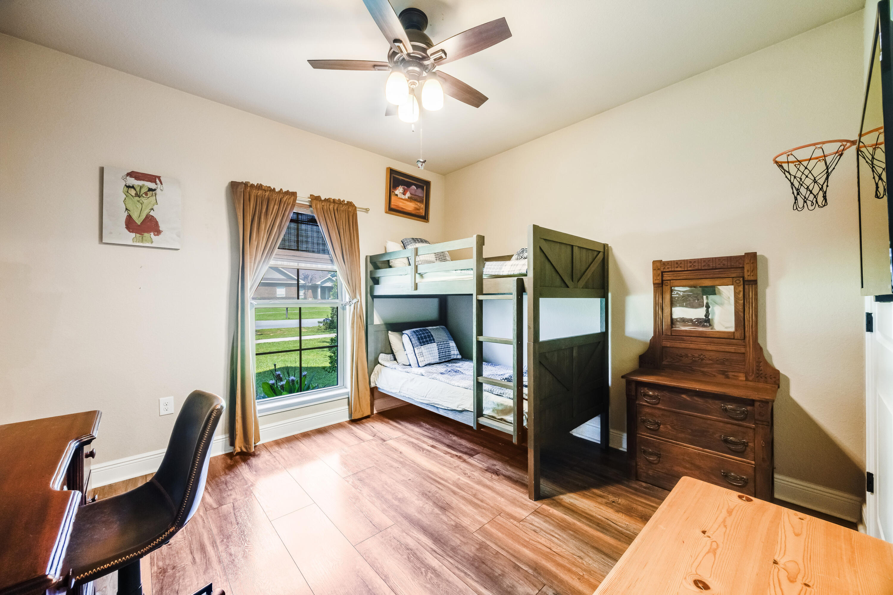 HOMEWOOD ESTATES BLK B LOT 8 - Residential