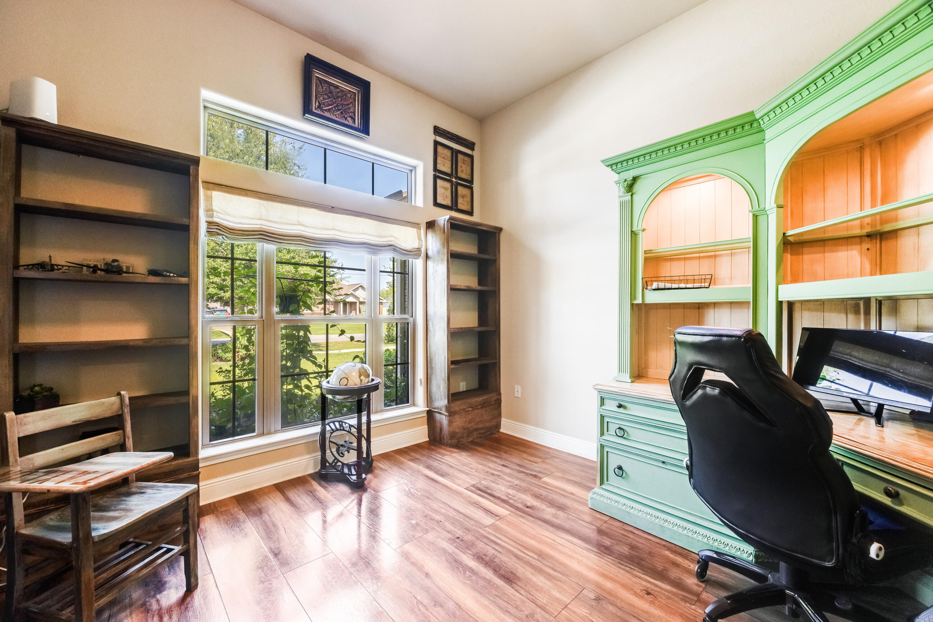 HOMEWOOD ESTATES BLK B LOT 8 - Residential