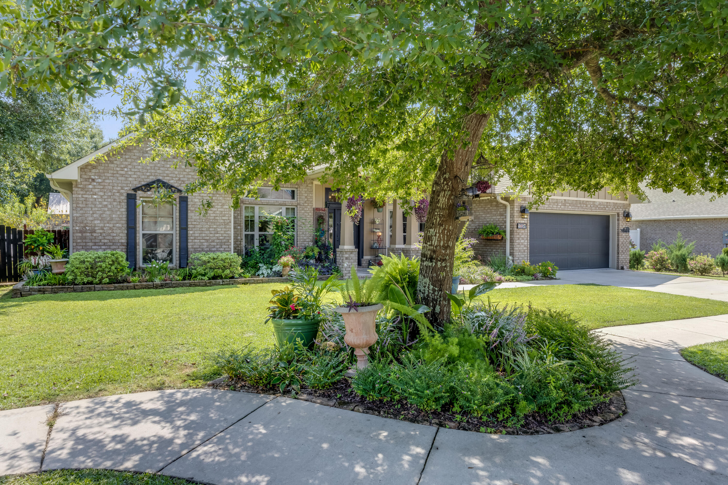 HOMEWOOD ESTATES BLK B LOT 8 - Residential