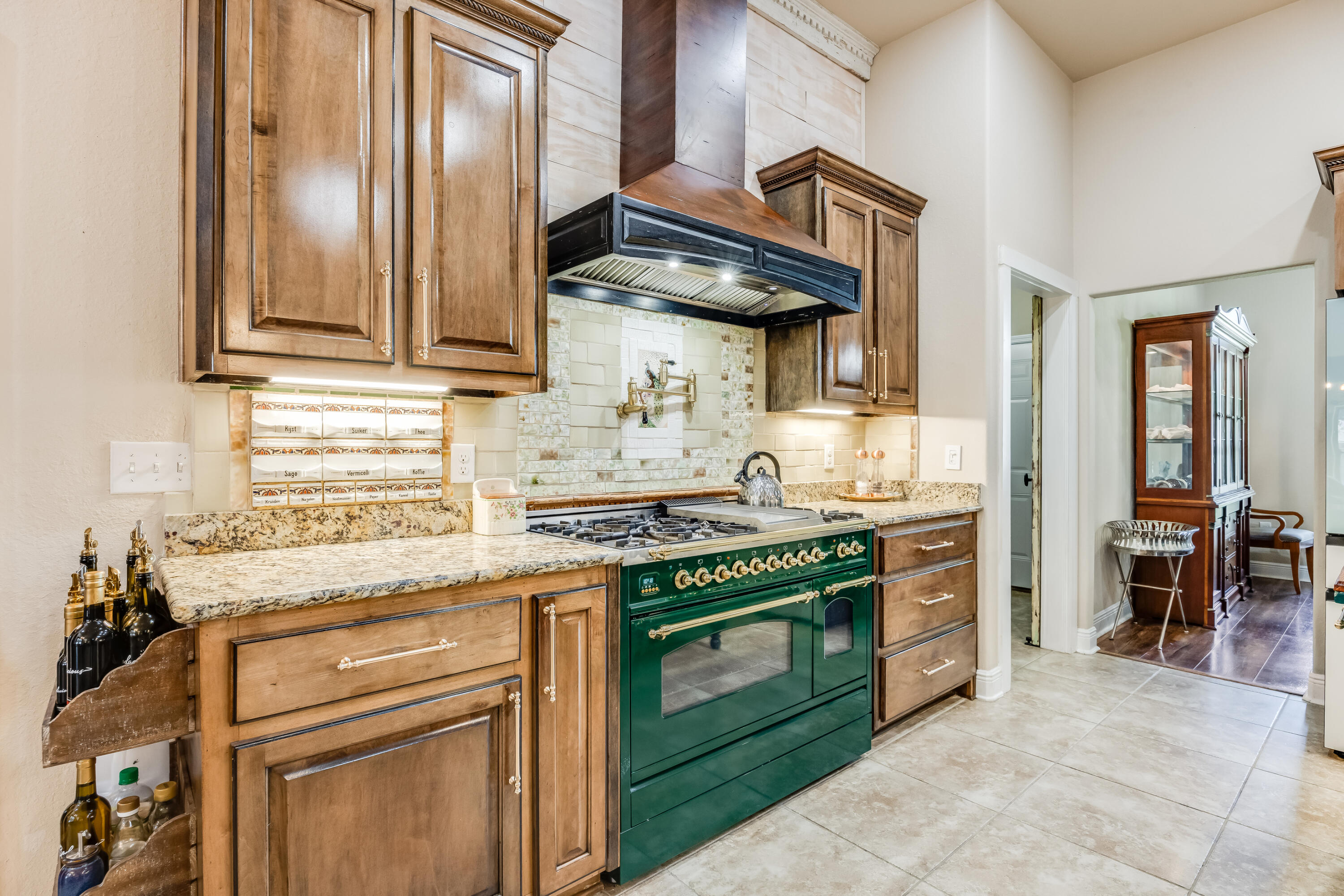 HOMEWOOD ESTATES BLK B LOT 8 - Residential