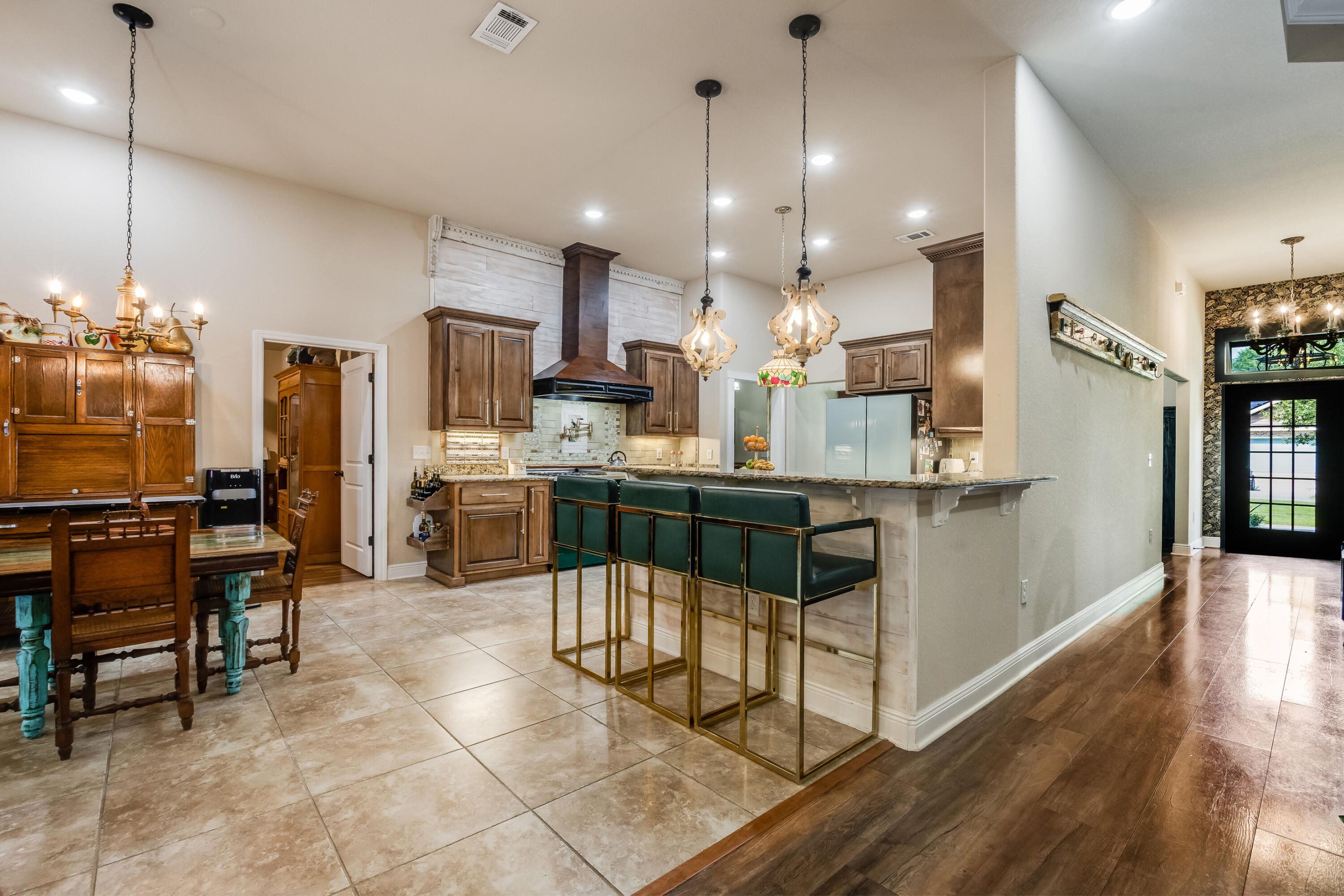 HOMEWOOD ESTATES BLK B LOT 8 - Residential