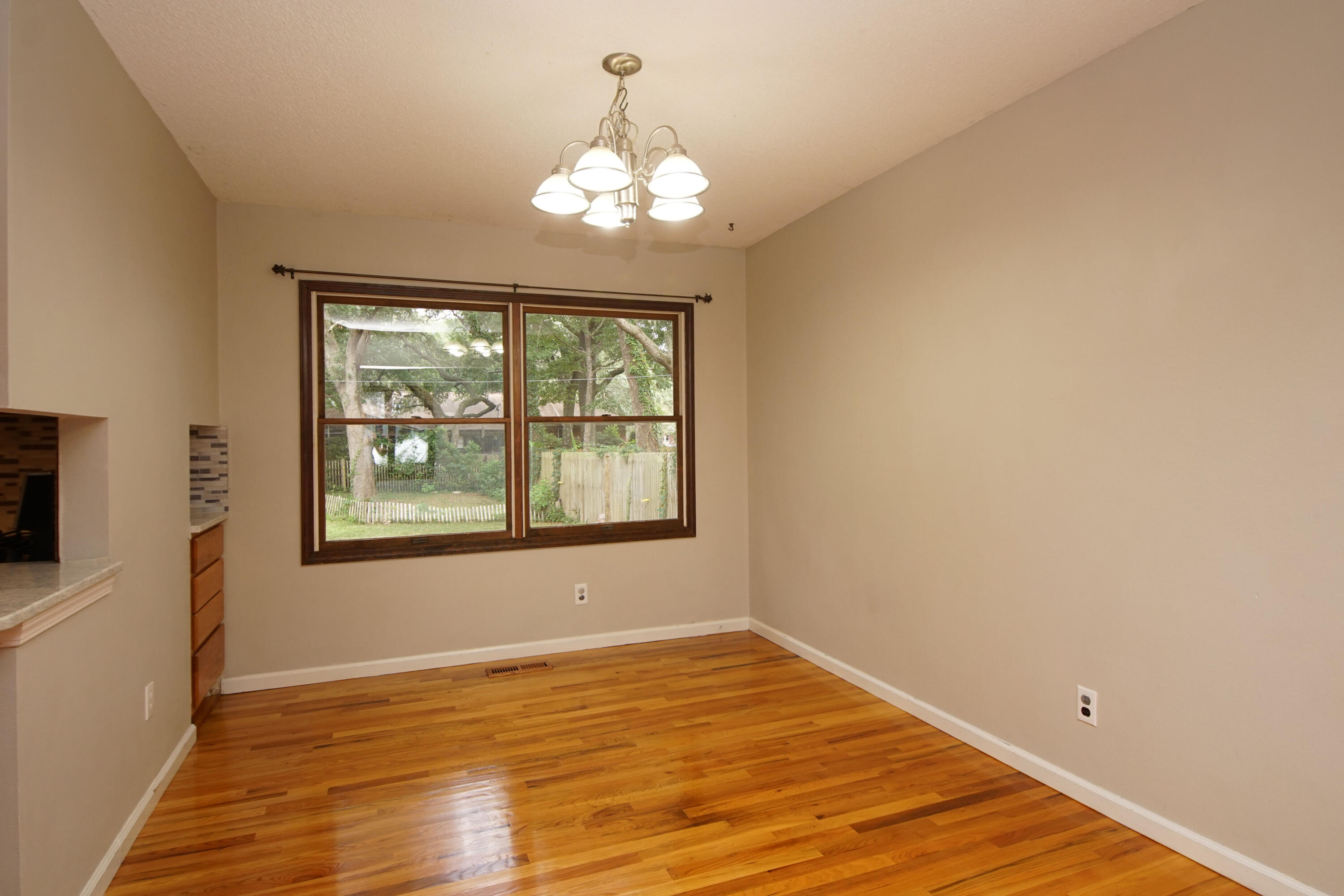 VALPARAISO PLAT 06 - Residential Lease