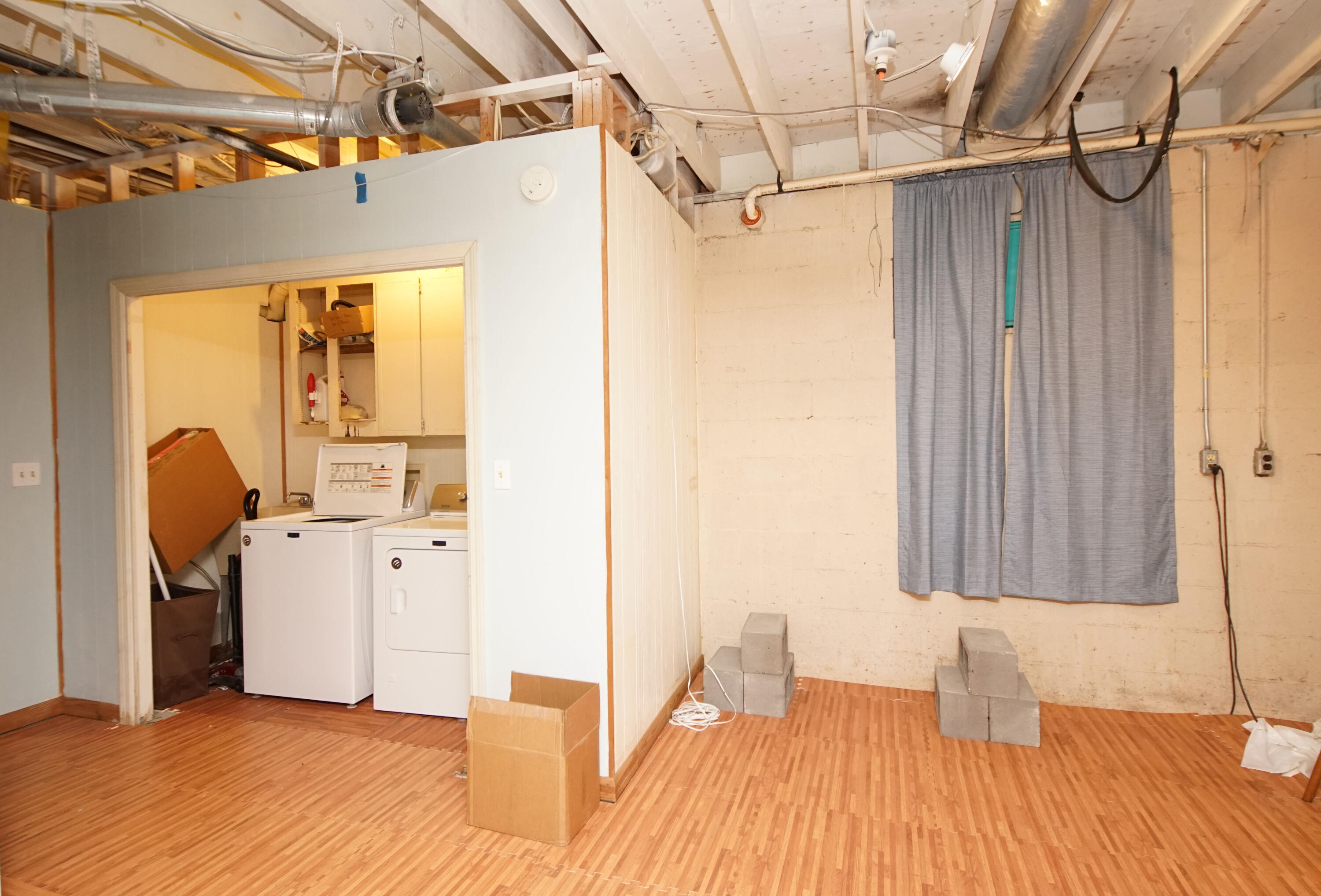 VALPARAISO PLAT 06 - Residential Lease