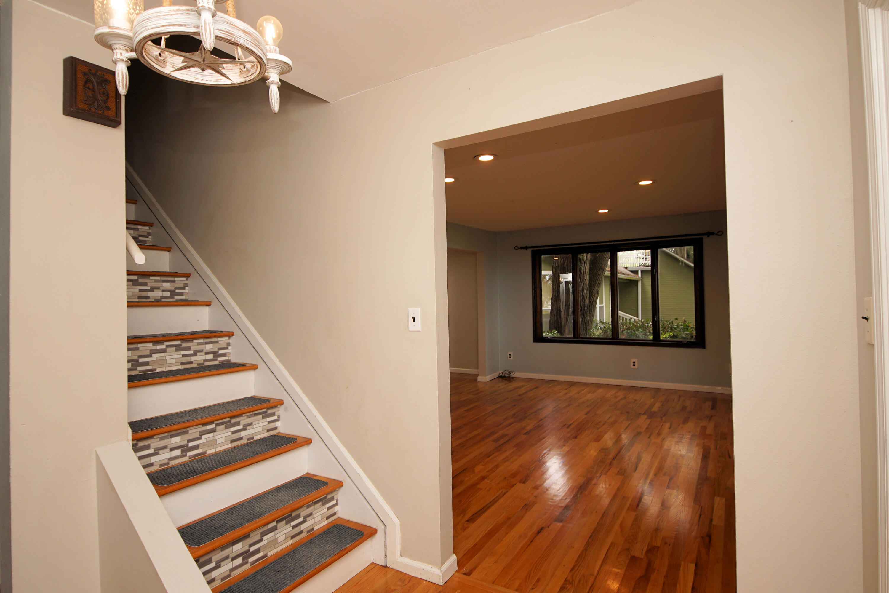 VALPARAISO PLAT 06 - Residential Lease