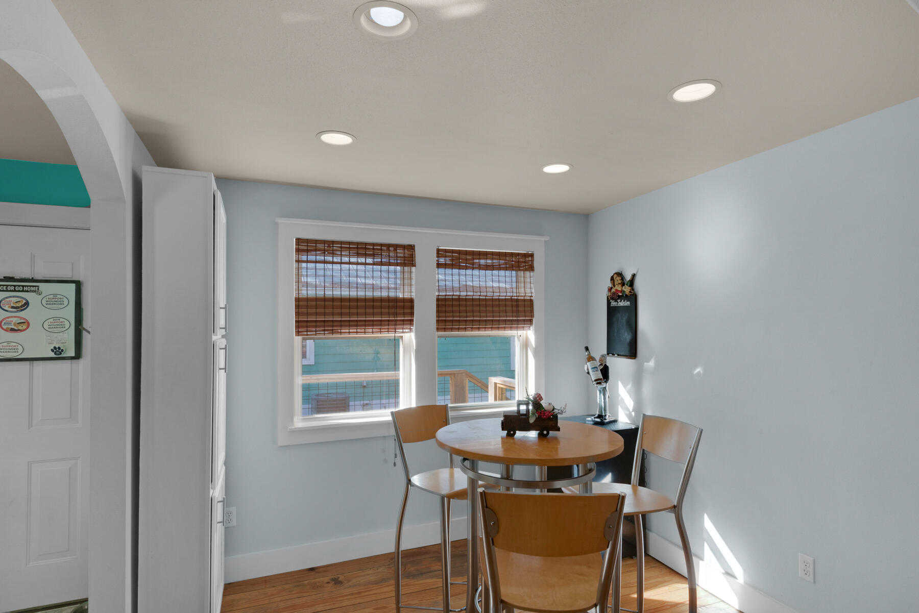 MAGNOLIA BEACH - Residential