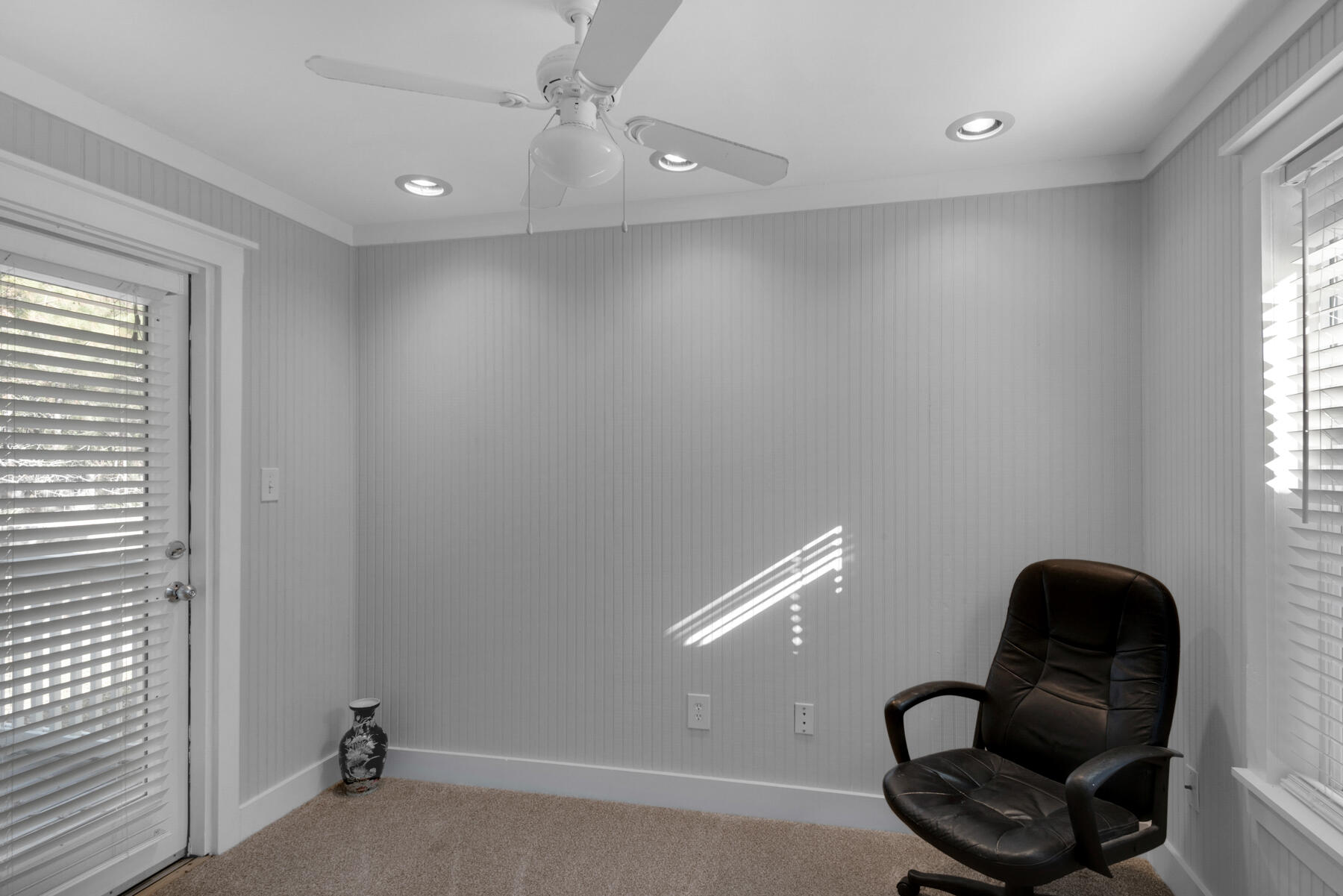 MAGNOLIA BEACH - Residential