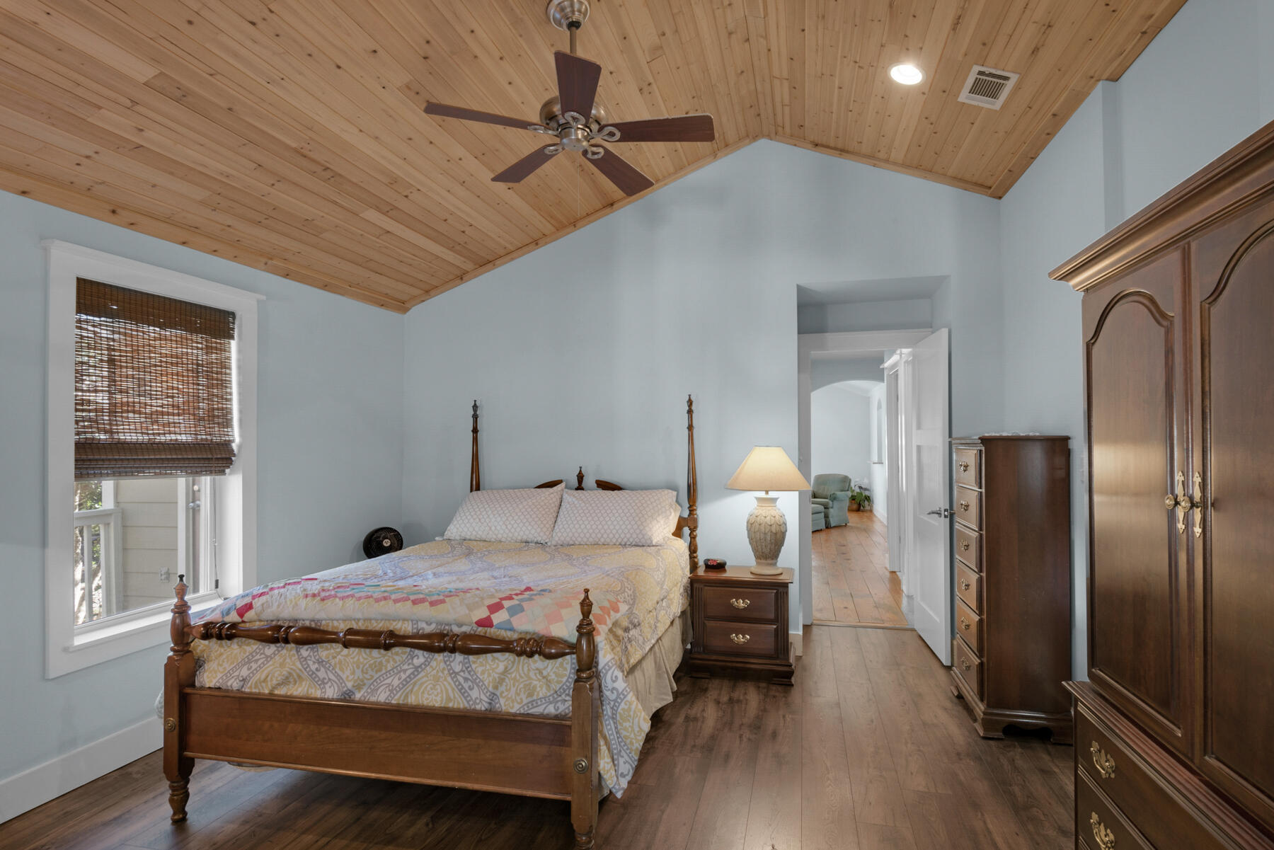 MAGNOLIA BEACH - Residential