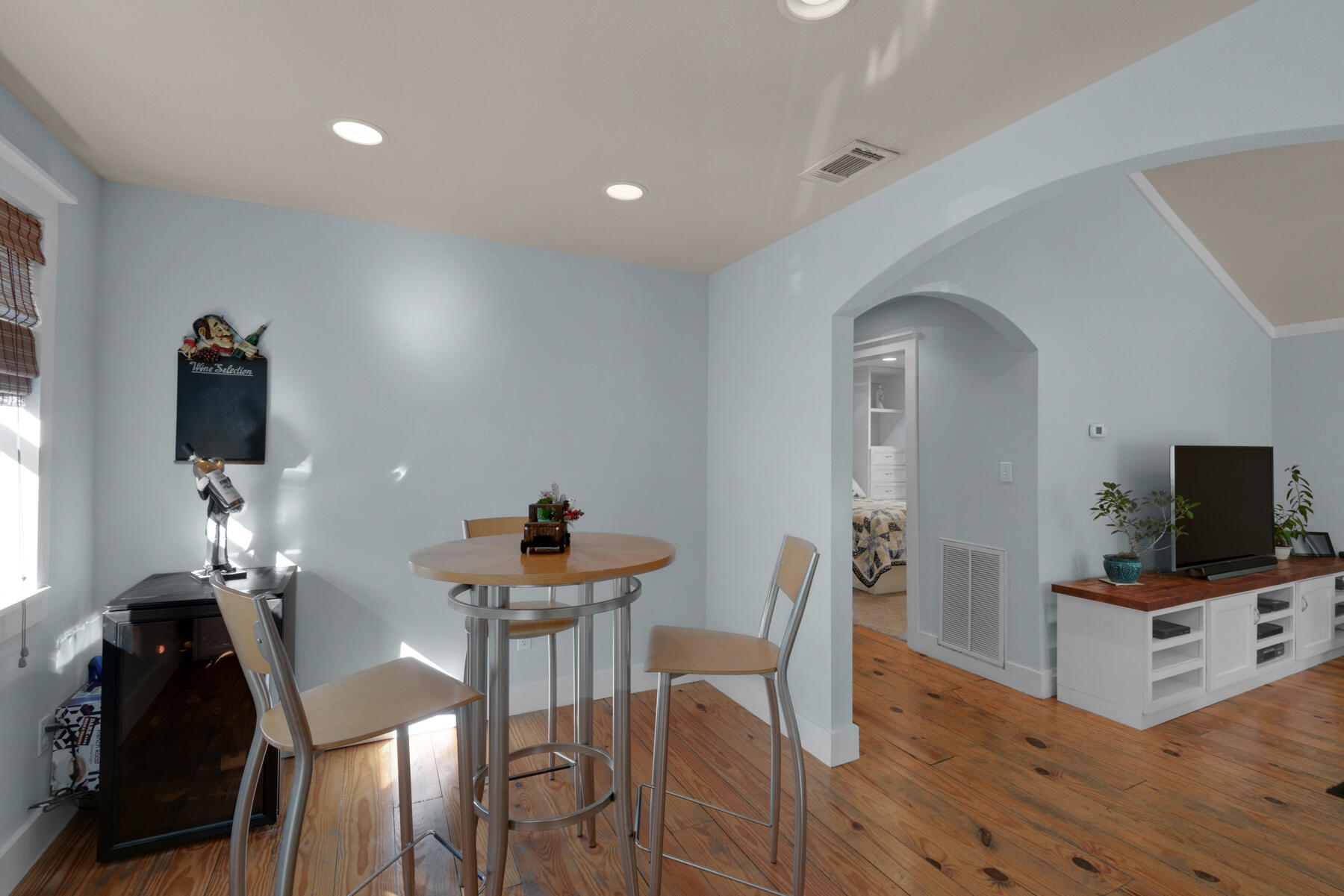 MAGNOLIA BEACH - Residential