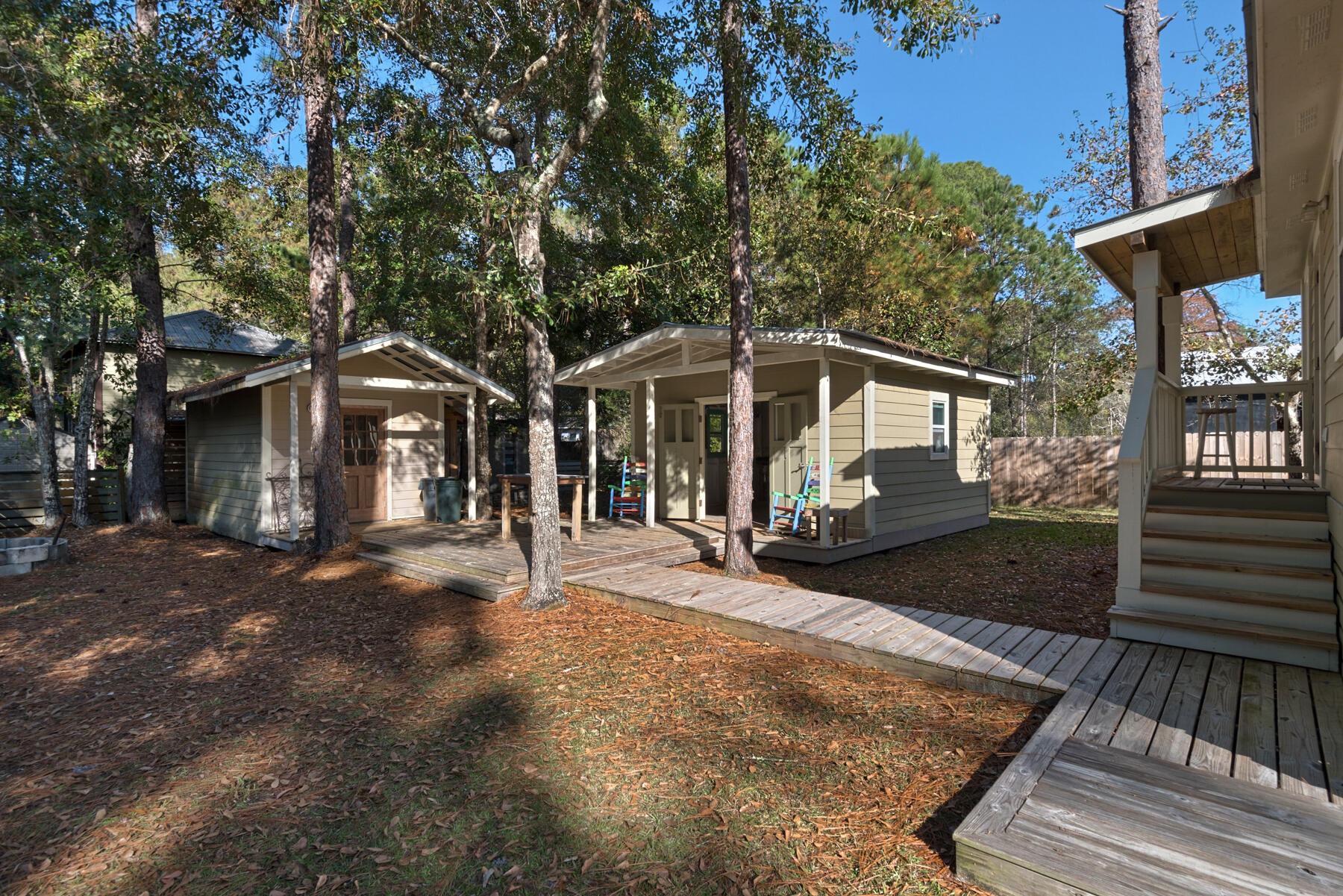 MAGNOLIA BEACH - Residential