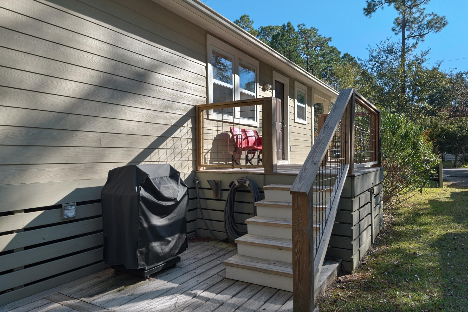 MAGNOLIA BEACH - Residential