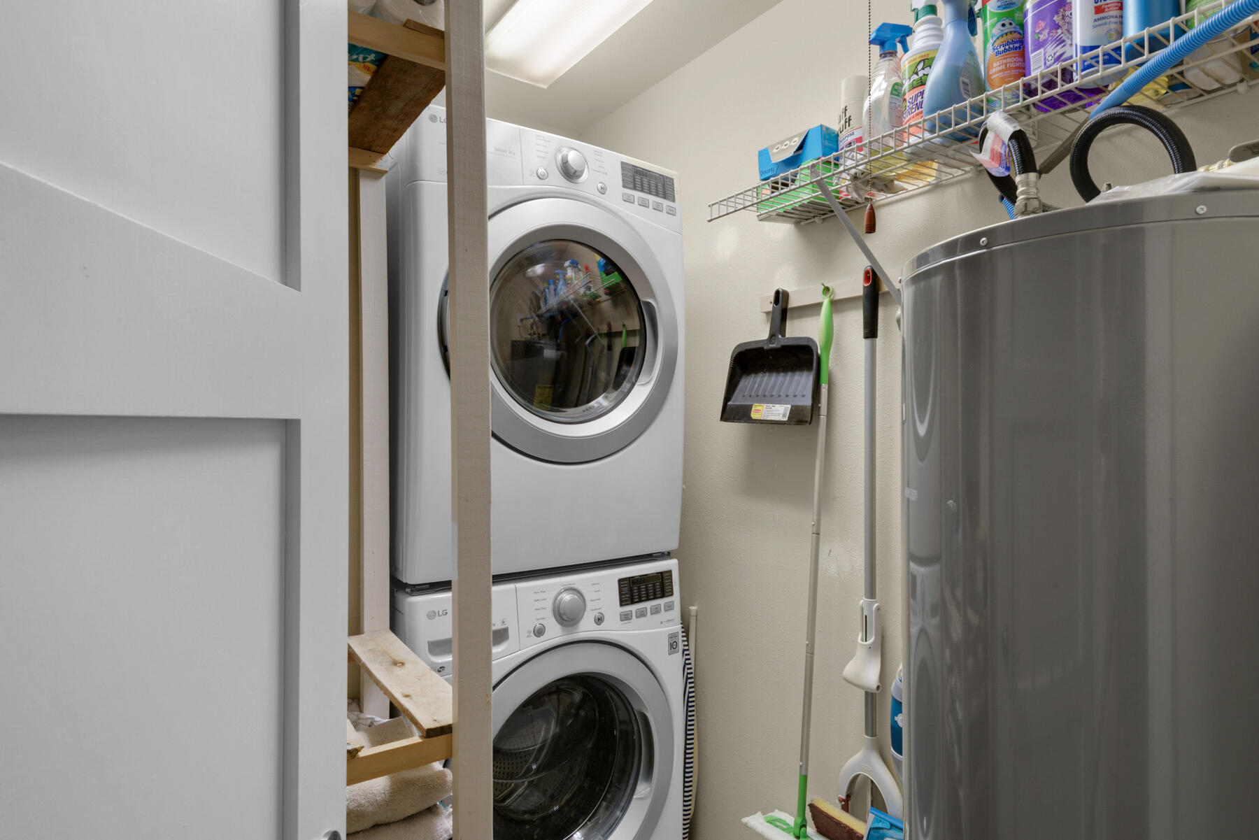 MAGNOLIA BEACH - Residential