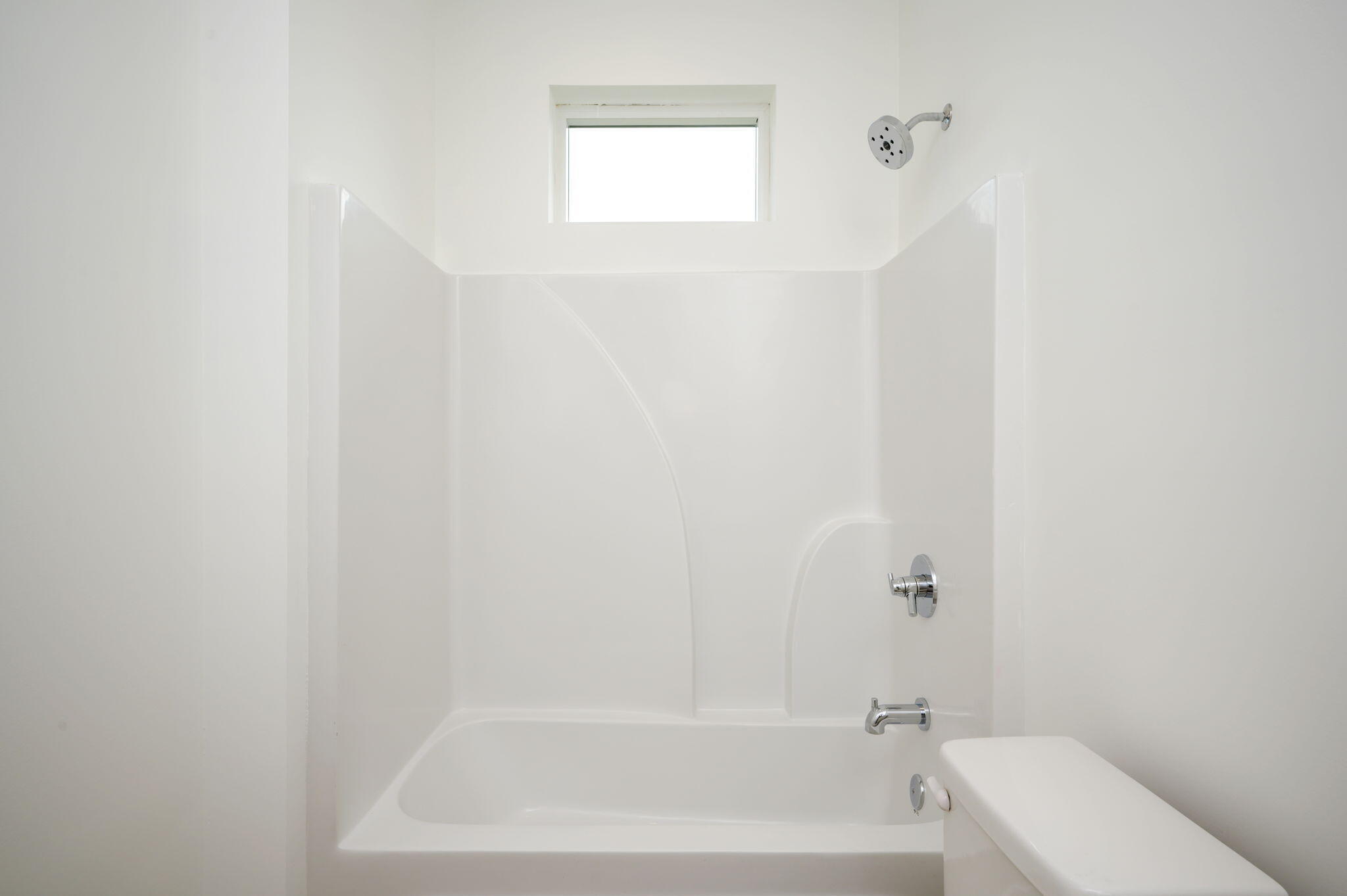 ENCHANTED ESTATES - Residential Lease