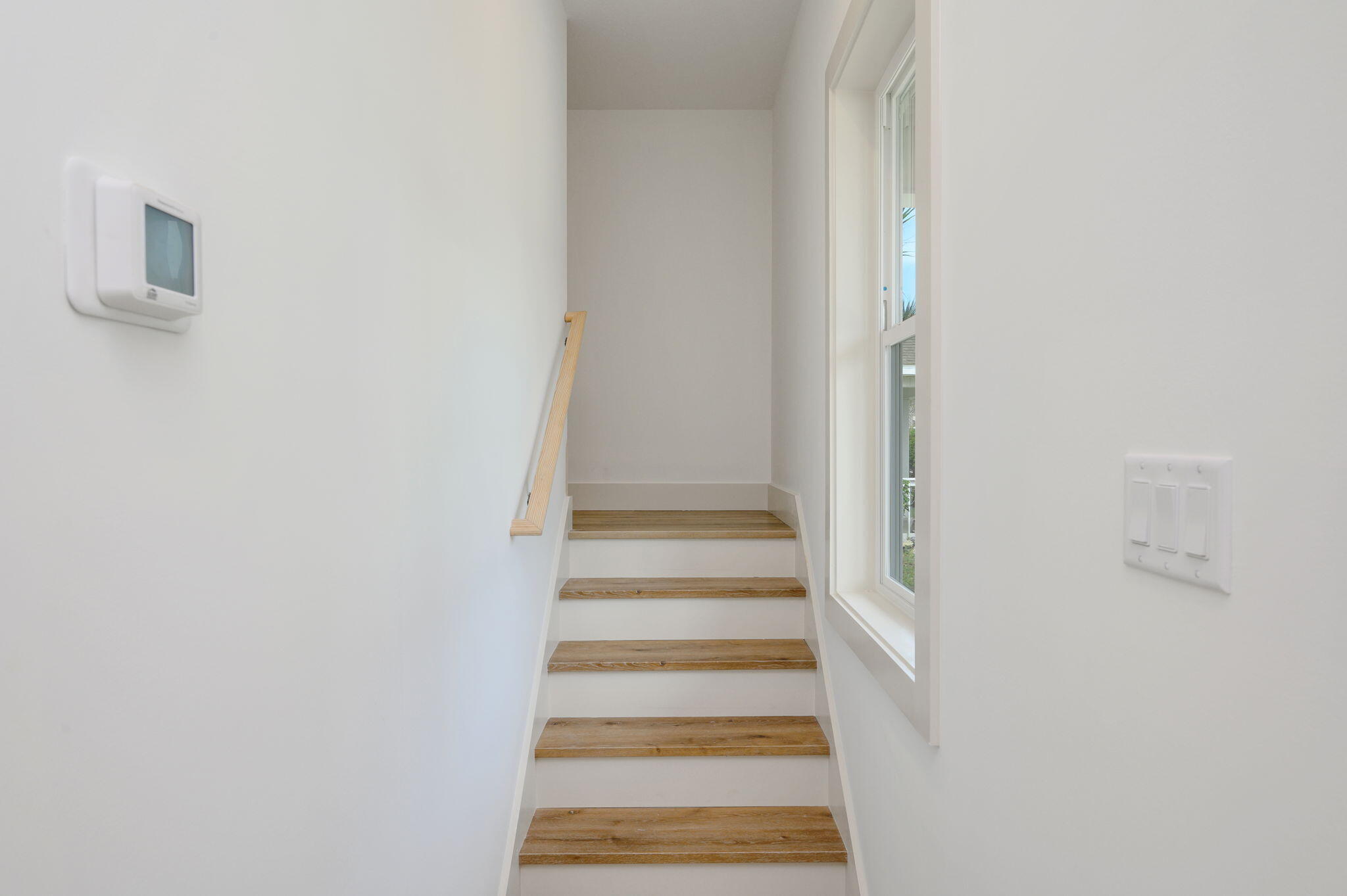 ENCHANTED ESTATES - Residential Lease