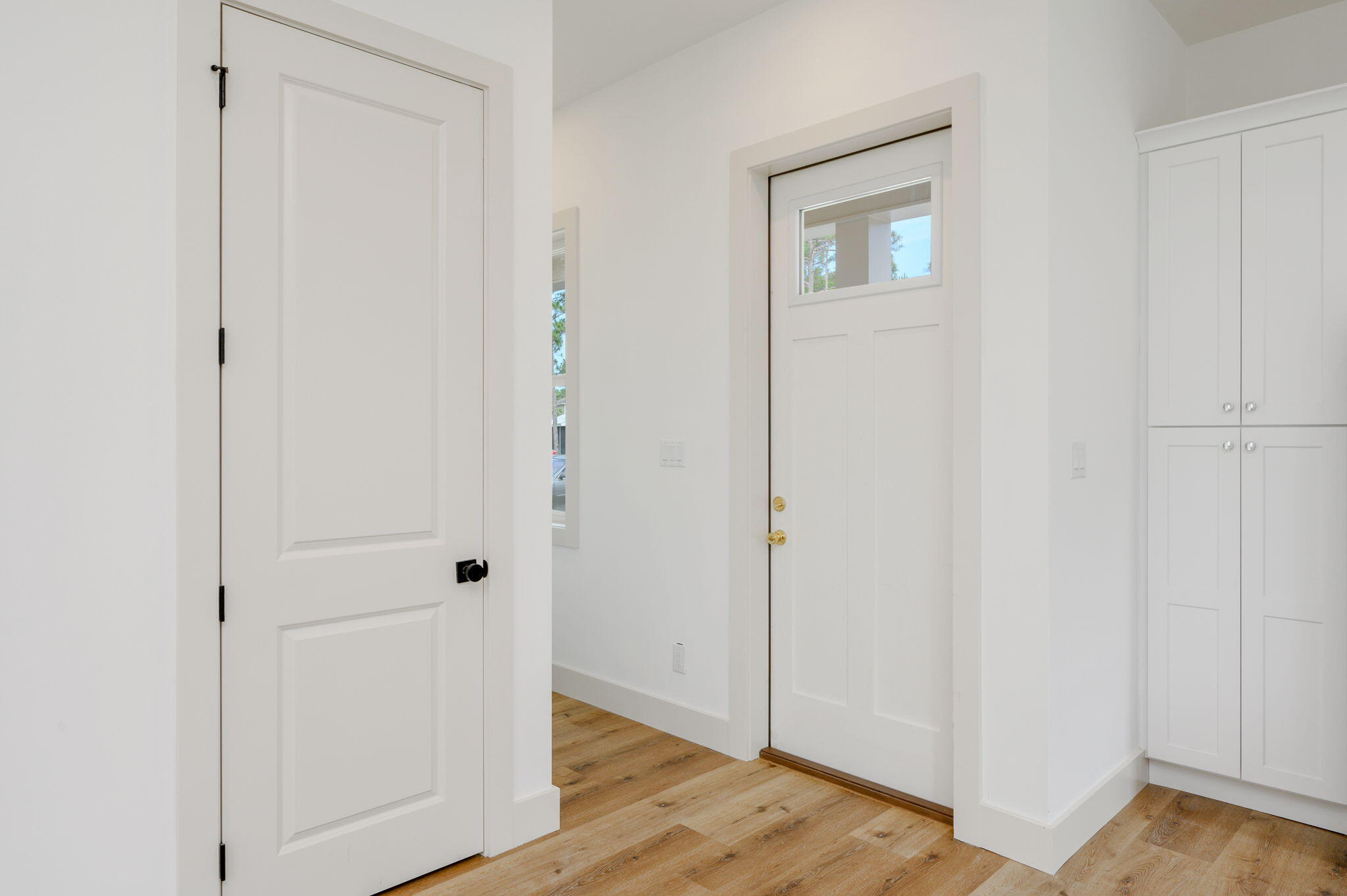 ENCHANTED ESTATES - Residential Lease