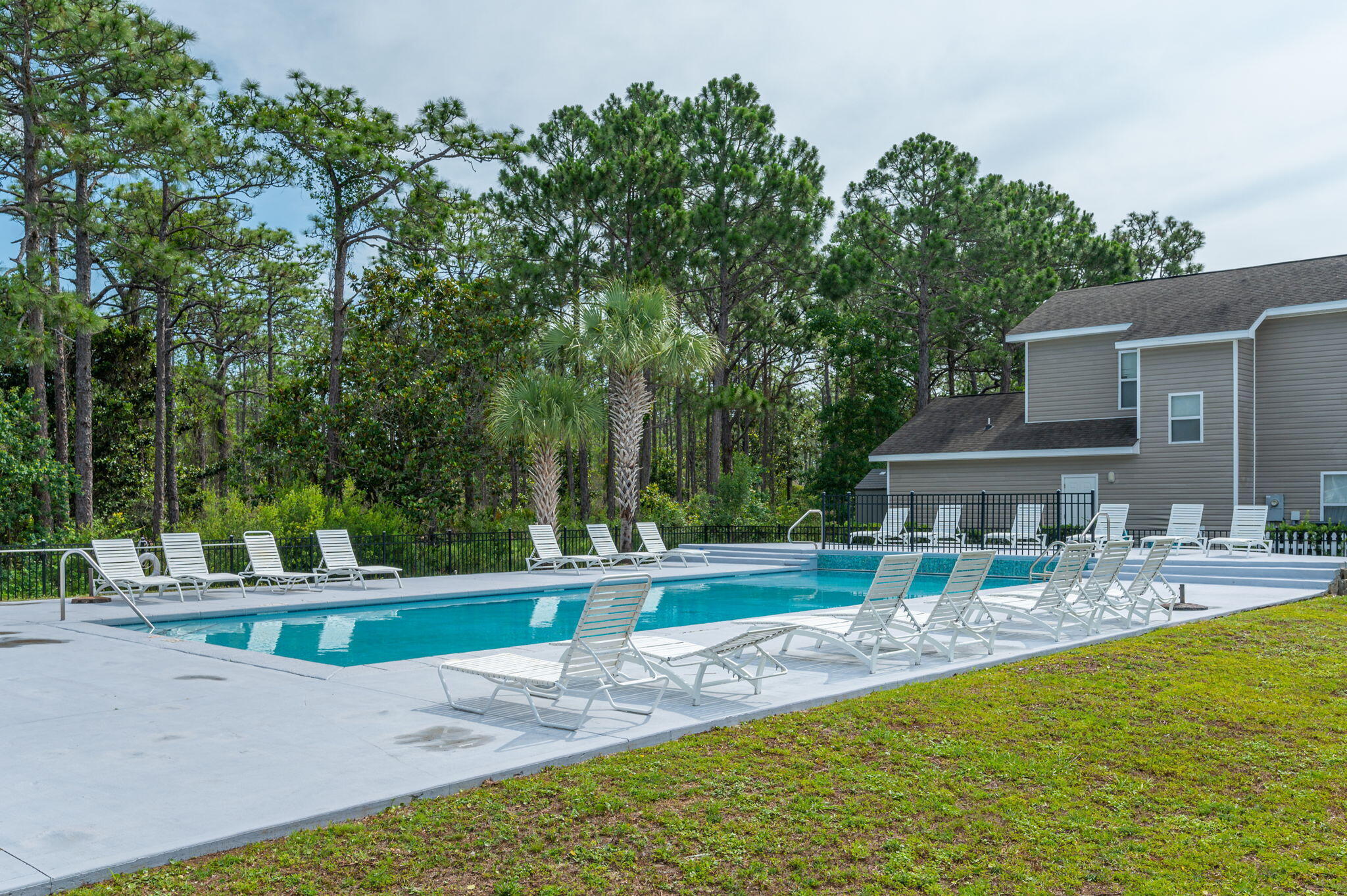 ENCHANTED ESTATES - Residential Lease