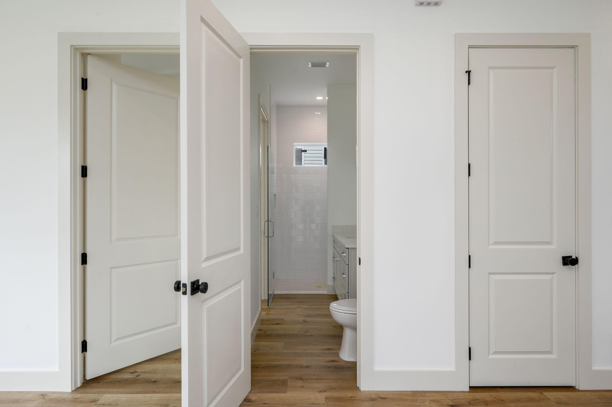 ENCHANTED ESTATES - Residential Lease