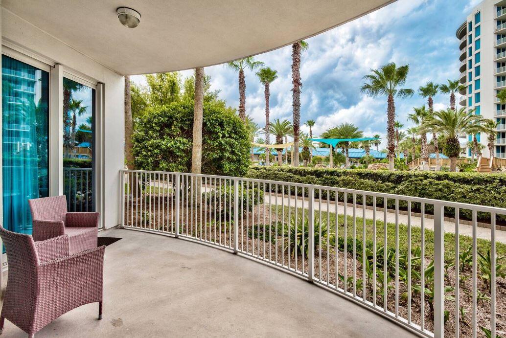 THE PALMS OF DESTIN - Residential