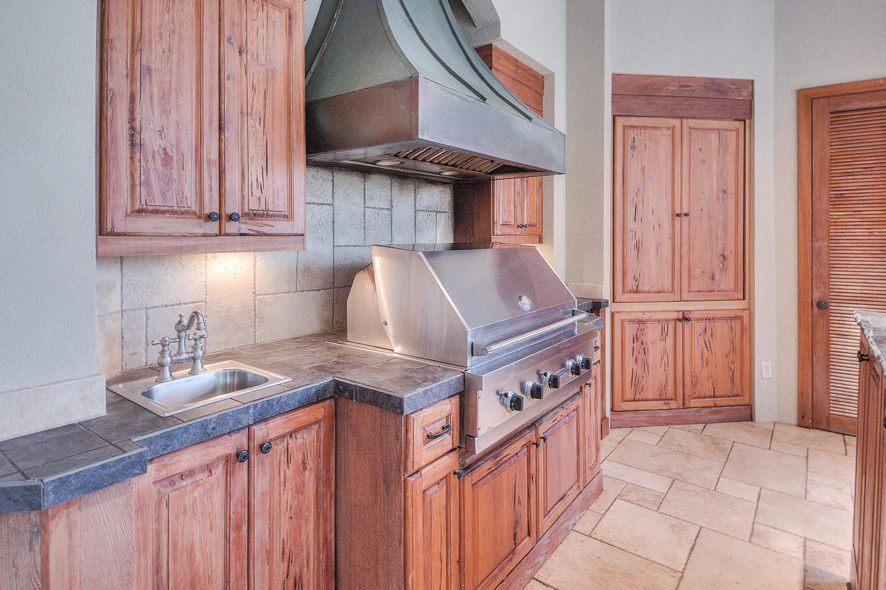 BURNT PINE - Residential