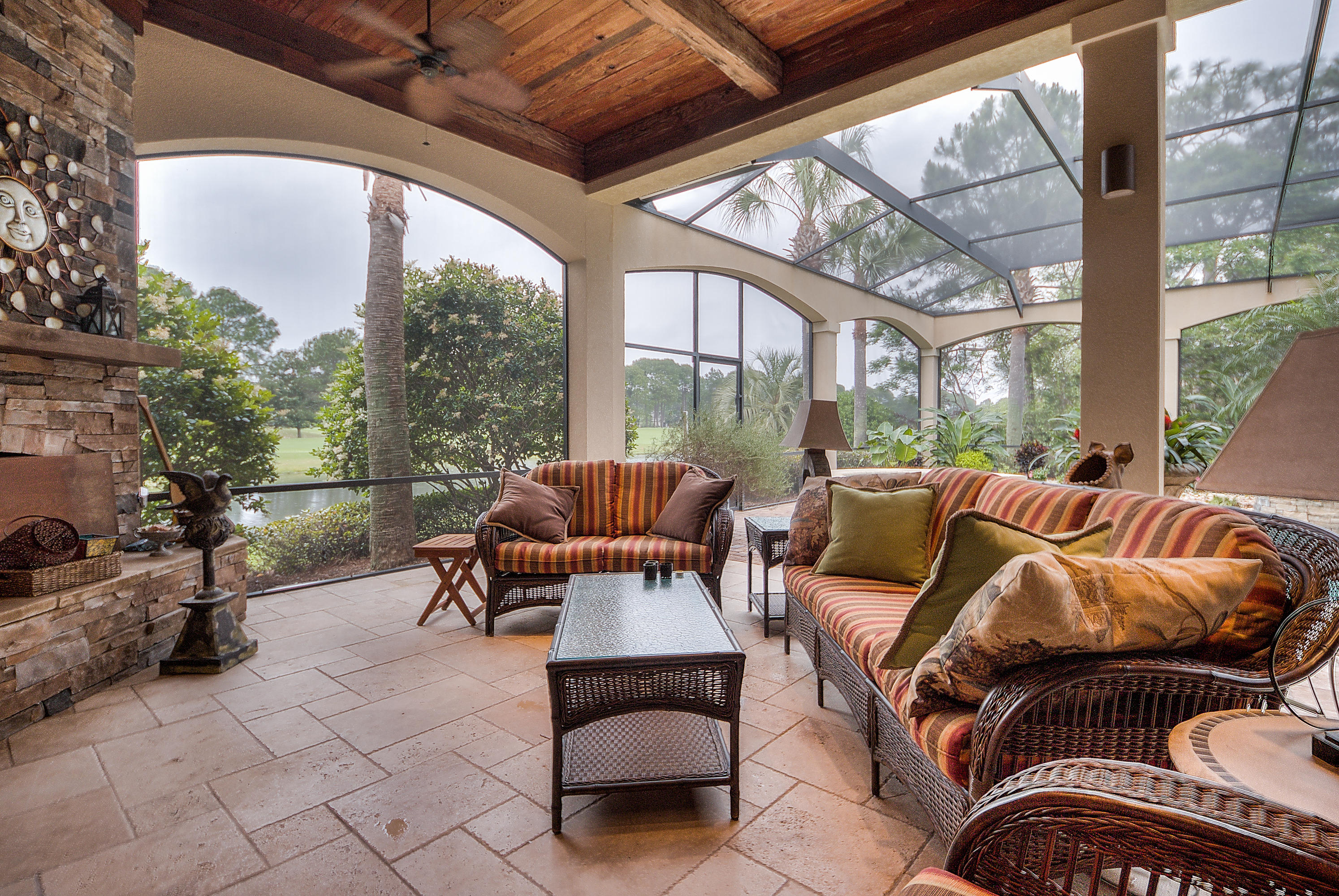 BURNT PINE - Residential