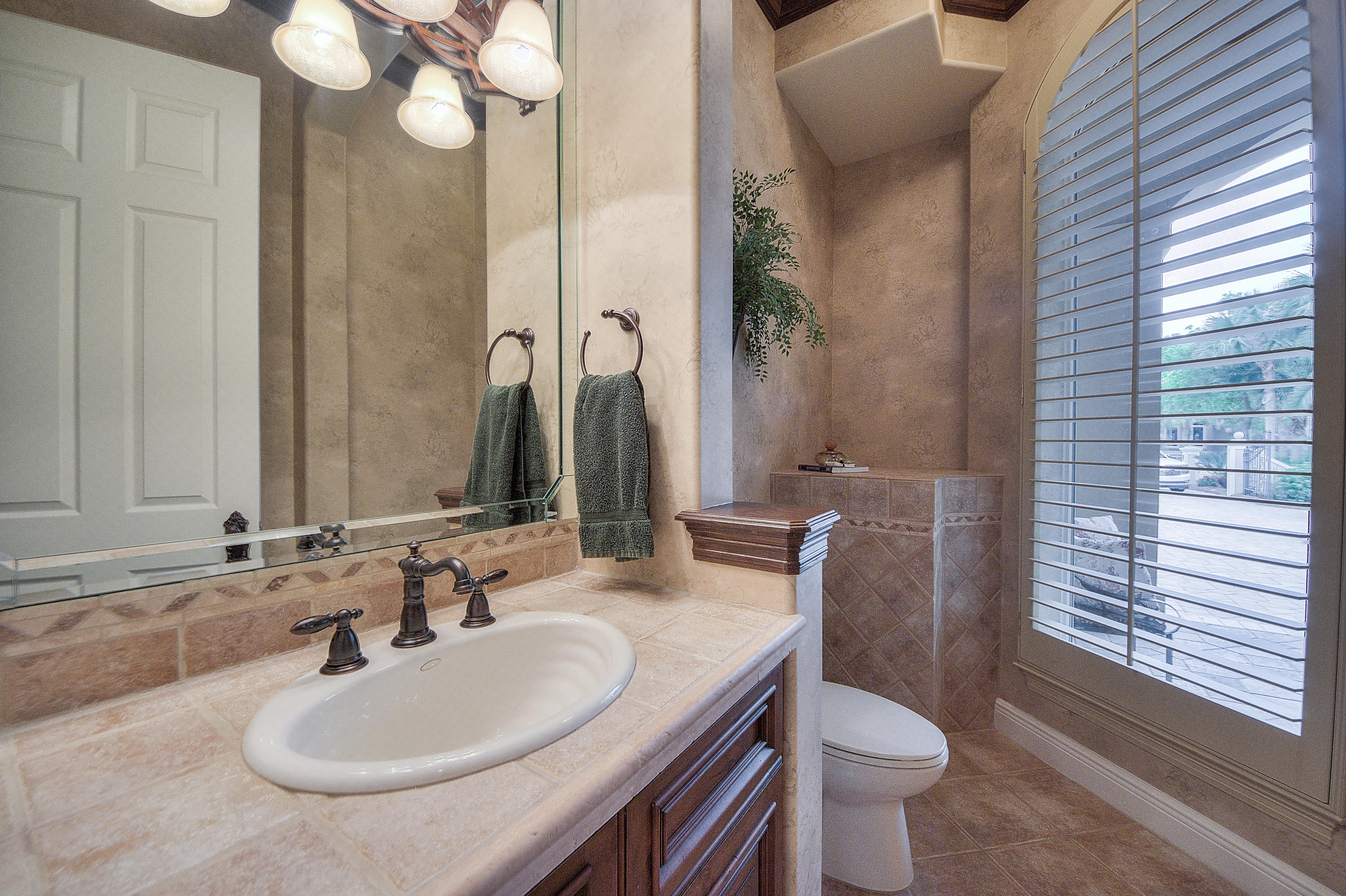 BURNT PINE - Residential