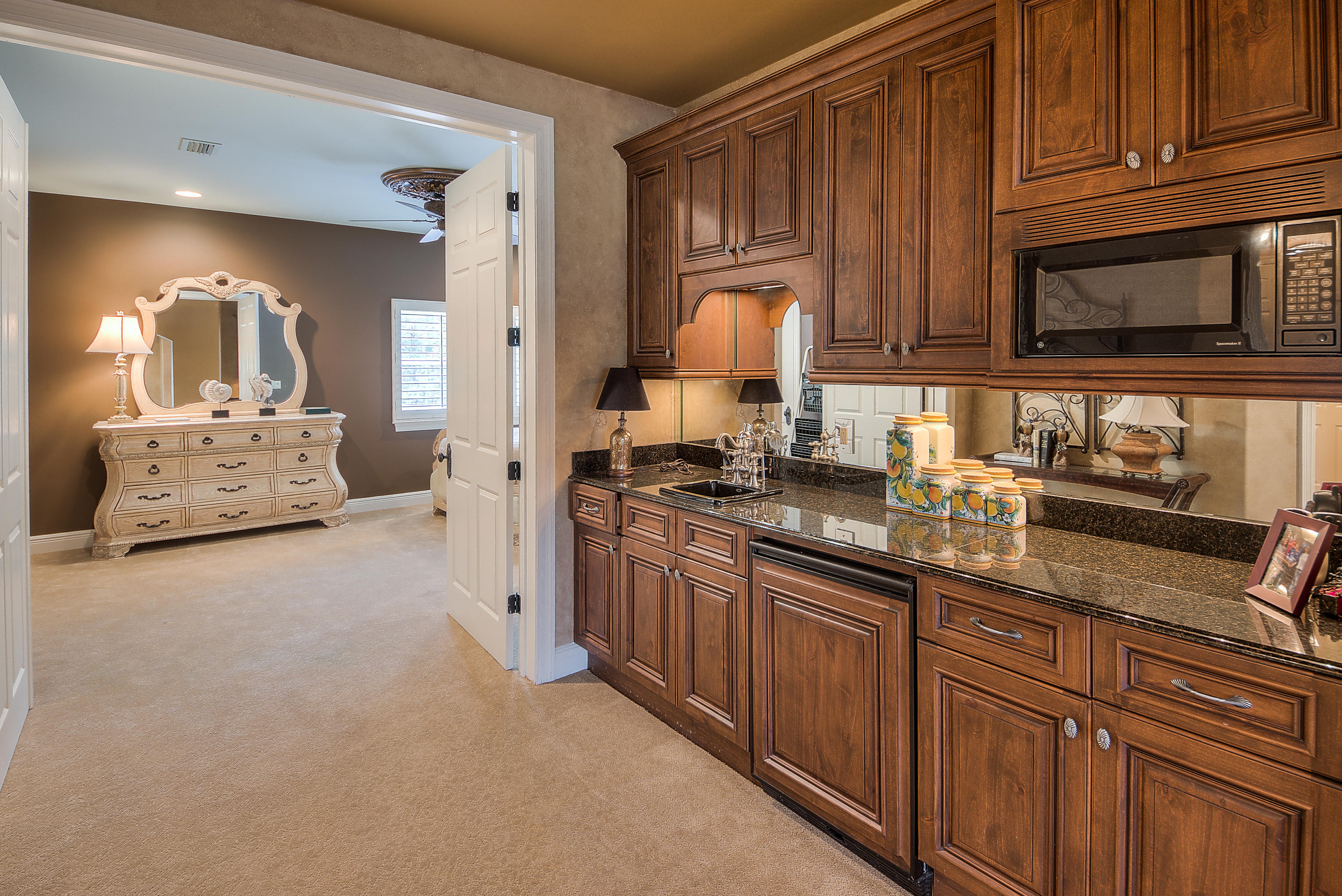 BURNT PINE - Residential