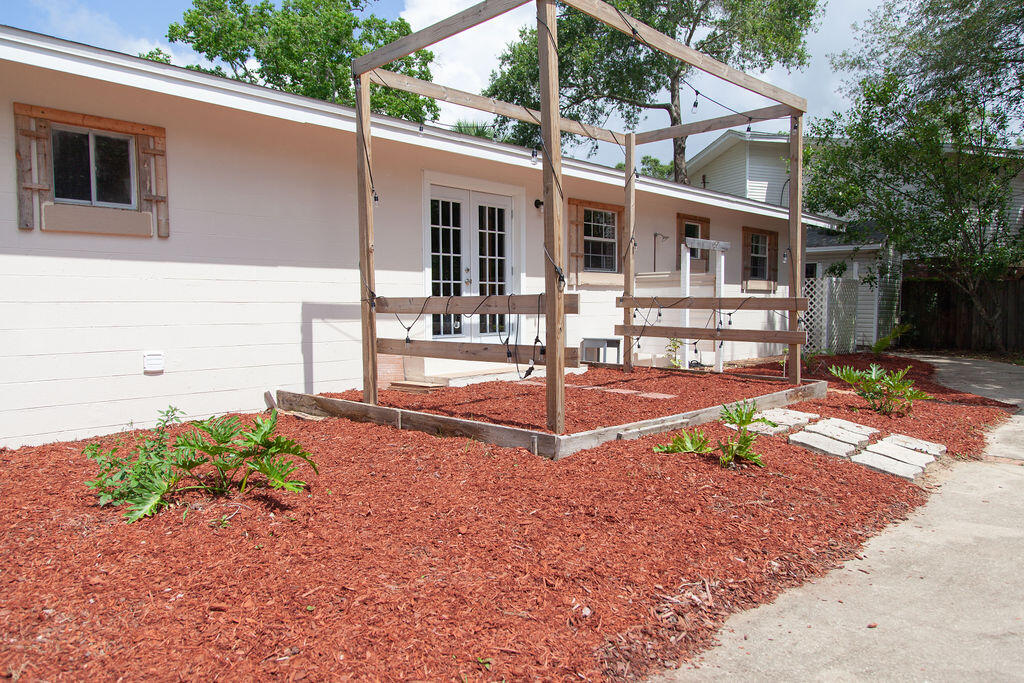 GARNIERS HEIGHTS 1ST ADDN - Residential