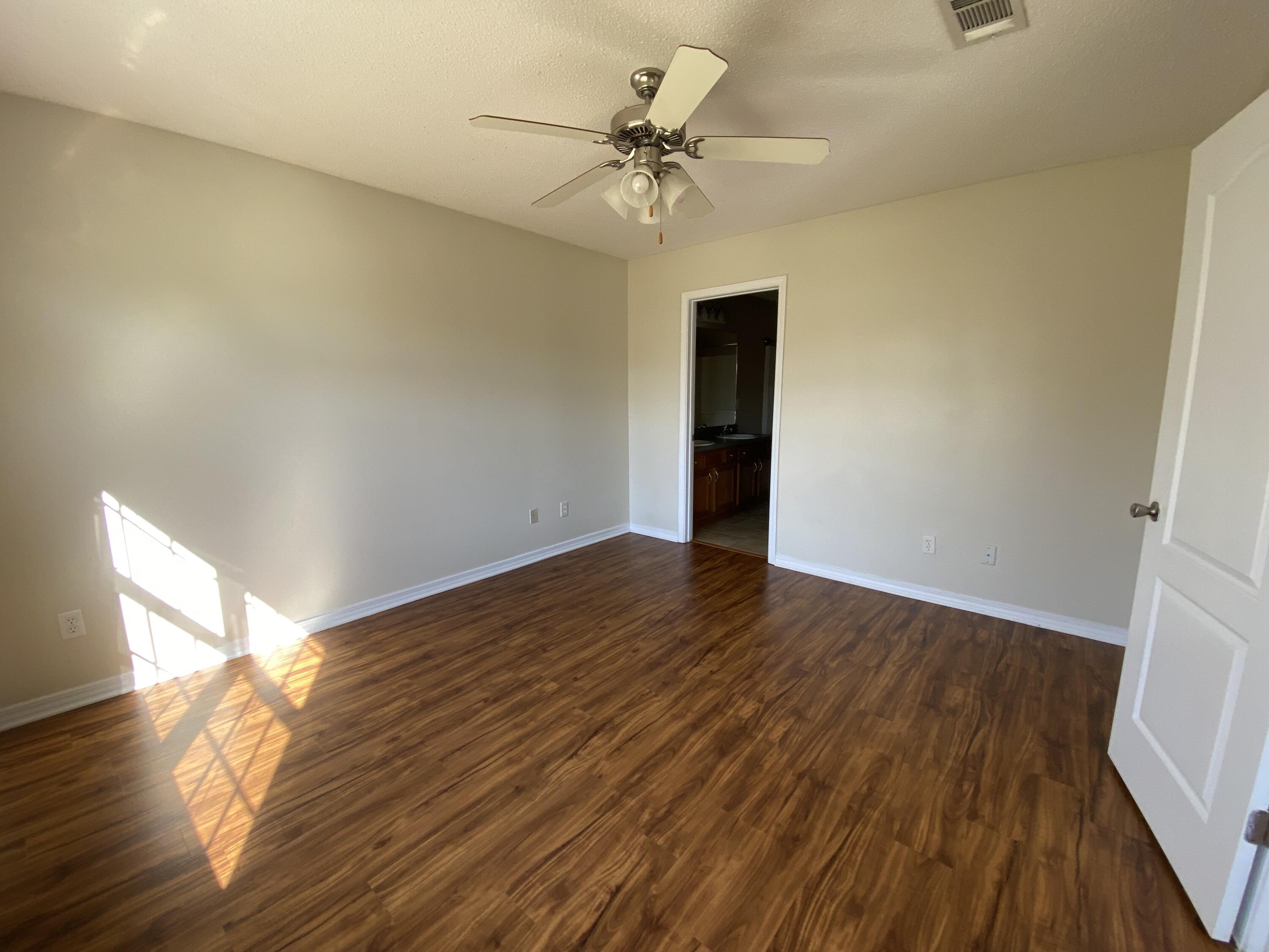 TRIPLE LAKES ESTATES - Residential Lease