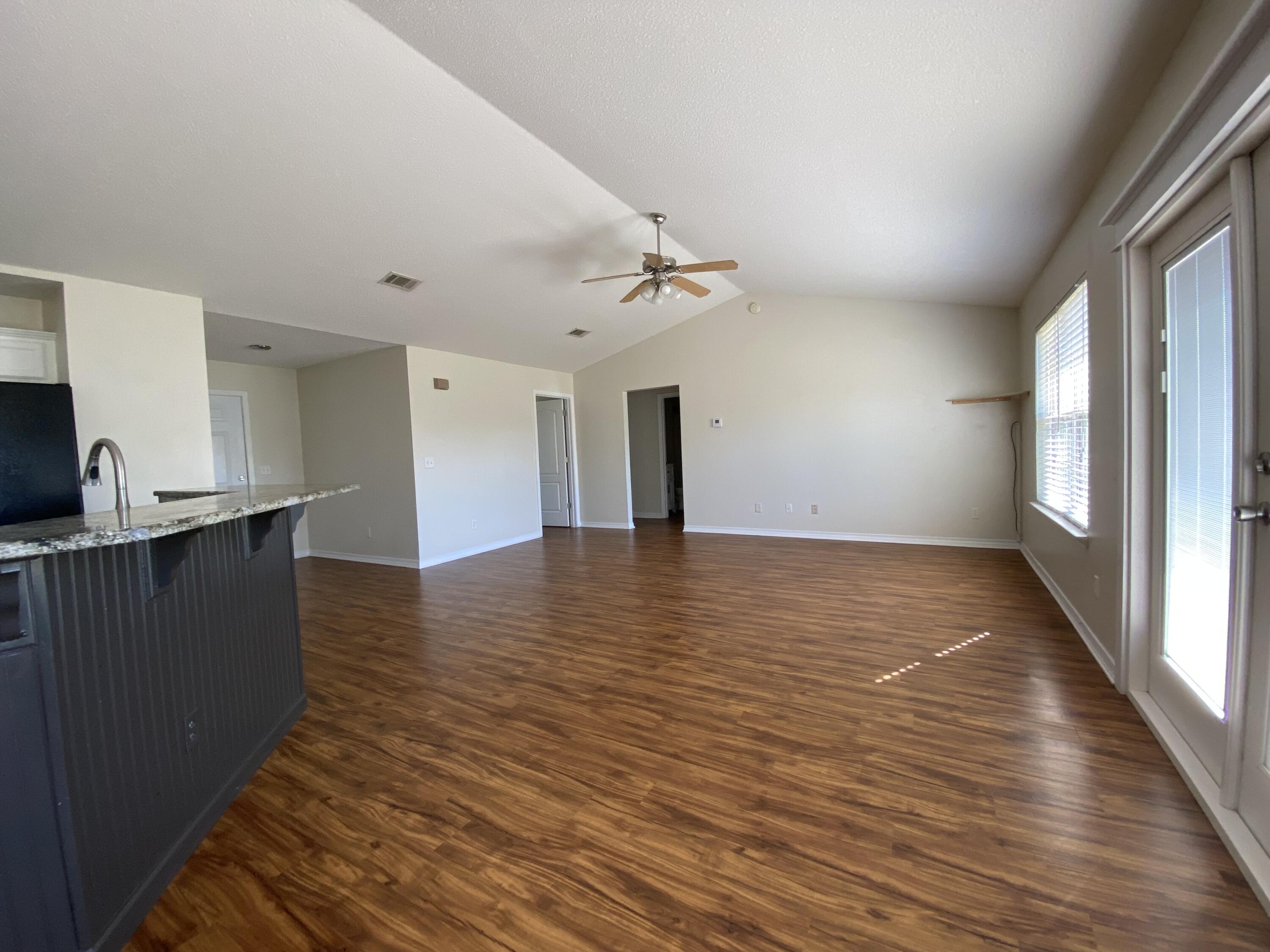 TRIPLE LAKES ESTATES - Residential Lease