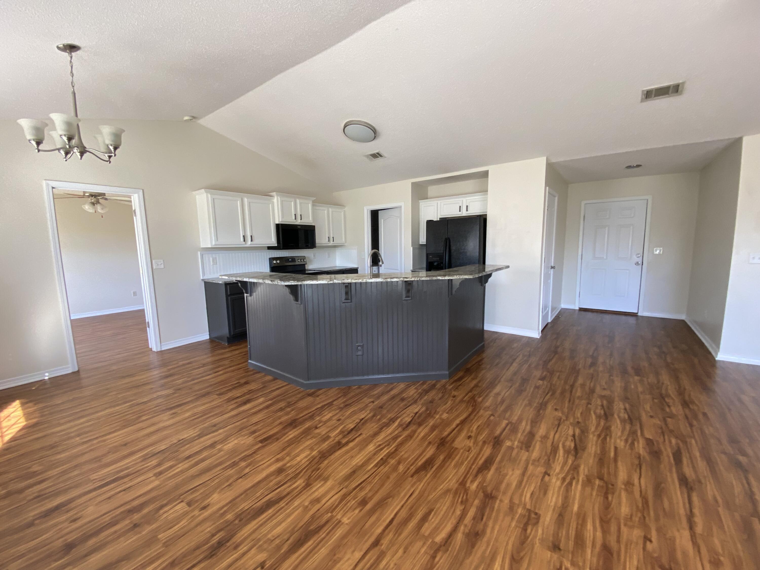 TRIPLE LAKES ESTATES - Residential Lease