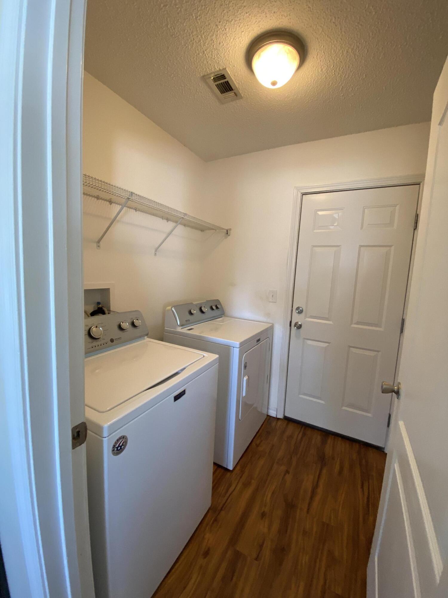 TRIPLE LAKES ESTATES - Residential Lease