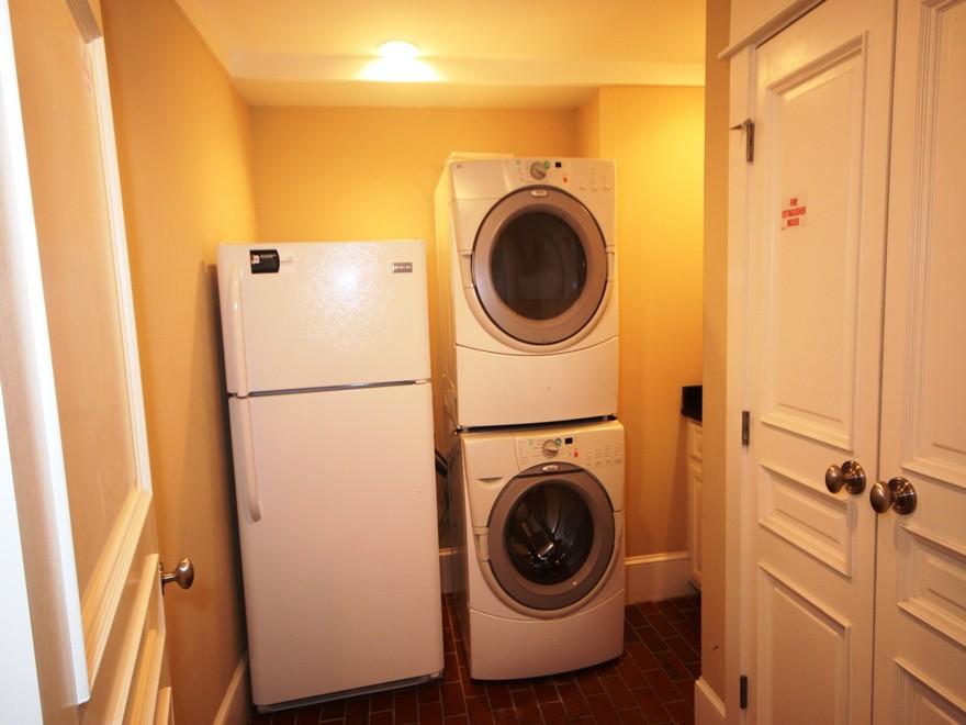 SUMMER'S EDGE - Residential