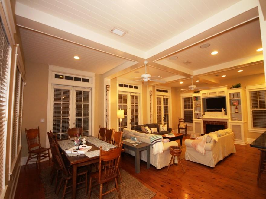 SUMMER'S EDGE - Residential