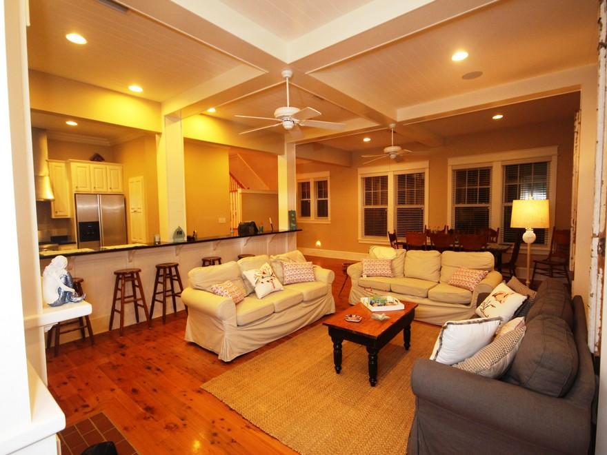 SUMMER'S EDGE - Residential