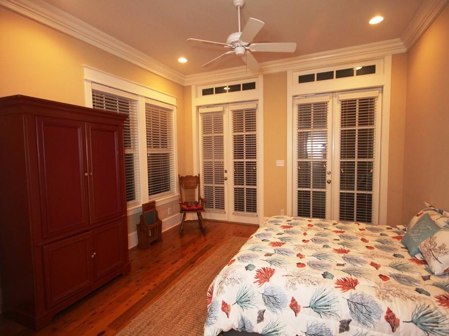 SUMMER'S EDGE - Residential