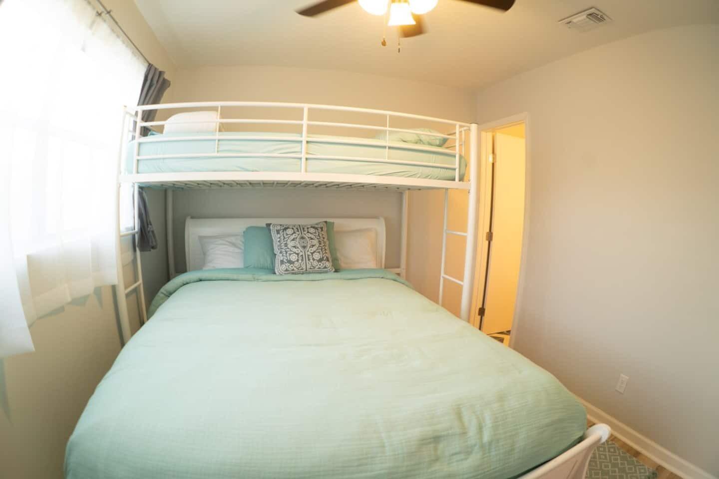 ISLAND GARDENS CONDO - Residential