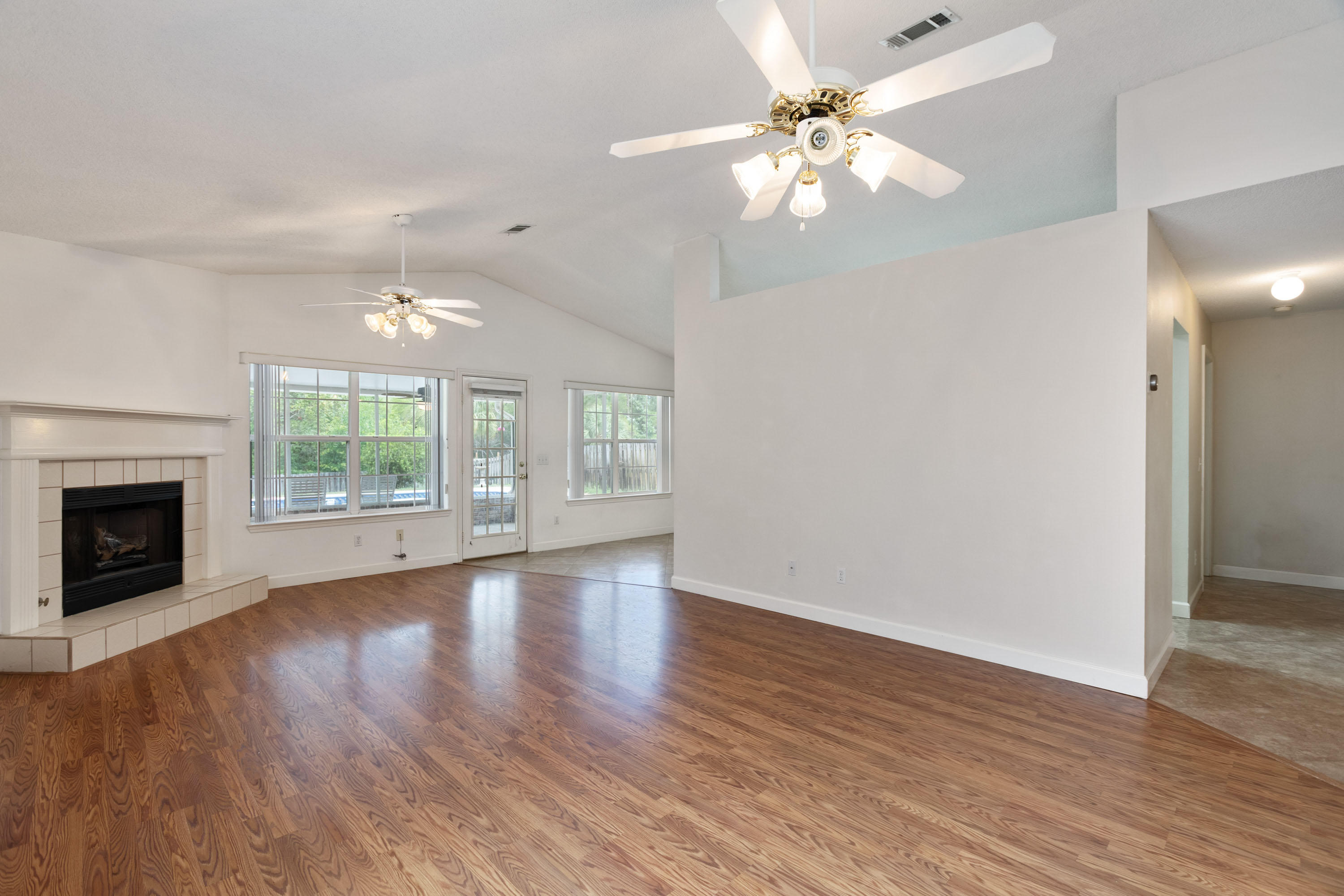 EMERALD VILLAGE S/D - Residential