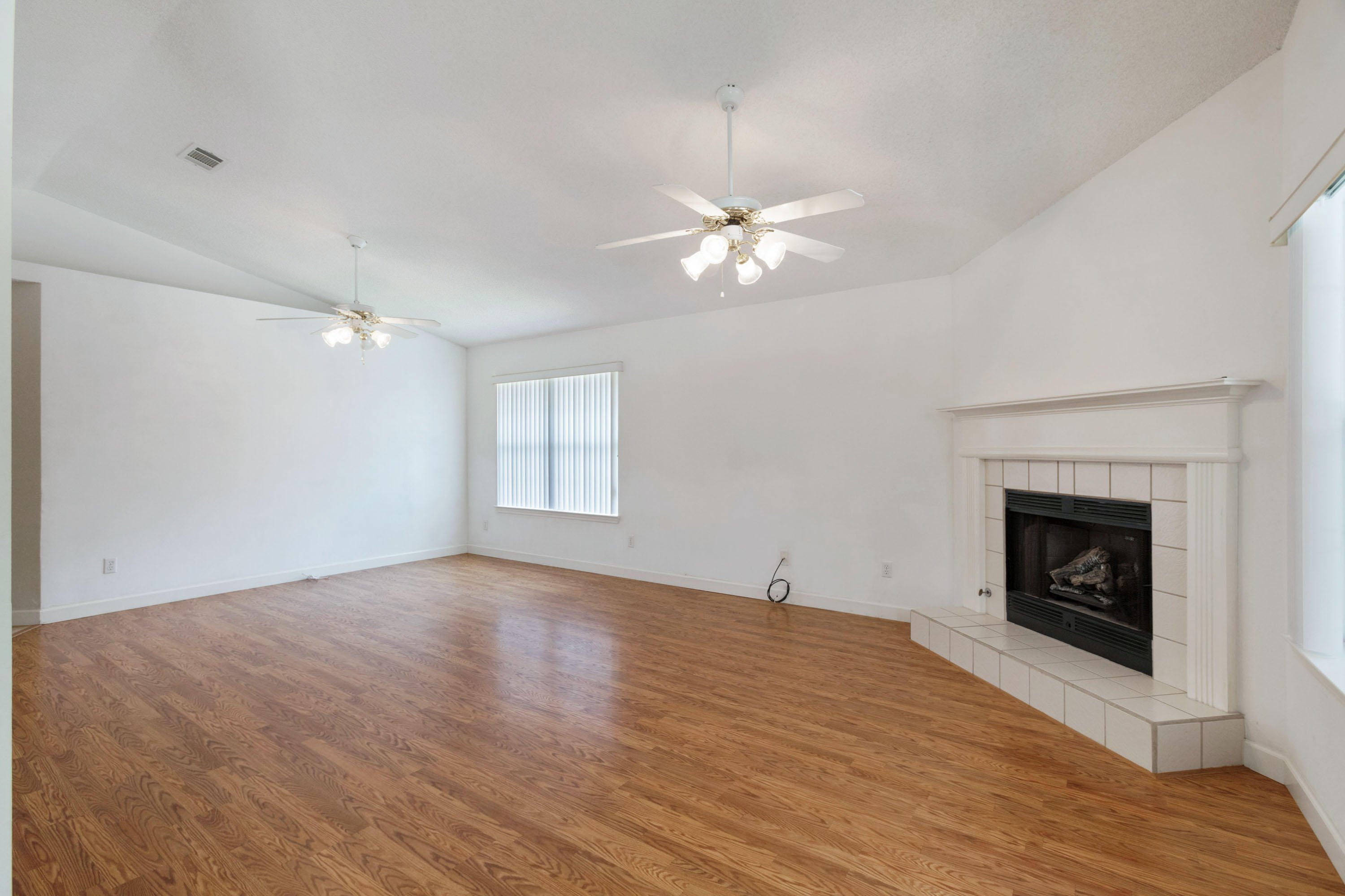 EMERALD VILLAGE S/D - Residential