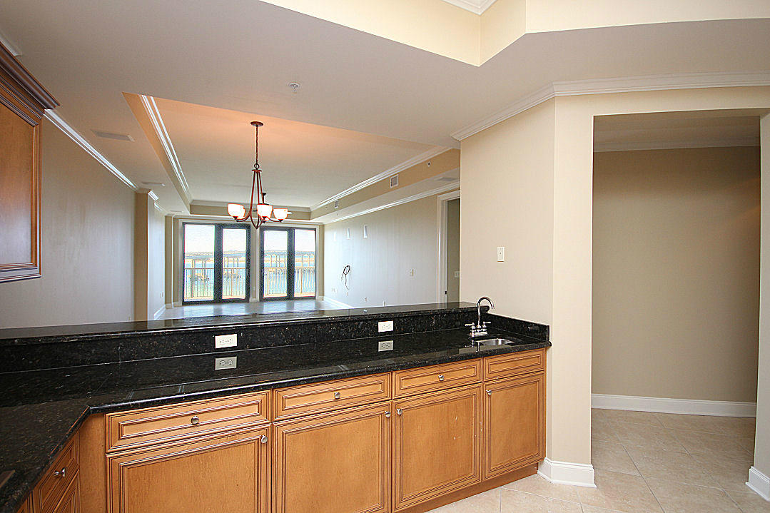 SIDES MORENO POINT WEST - Residential