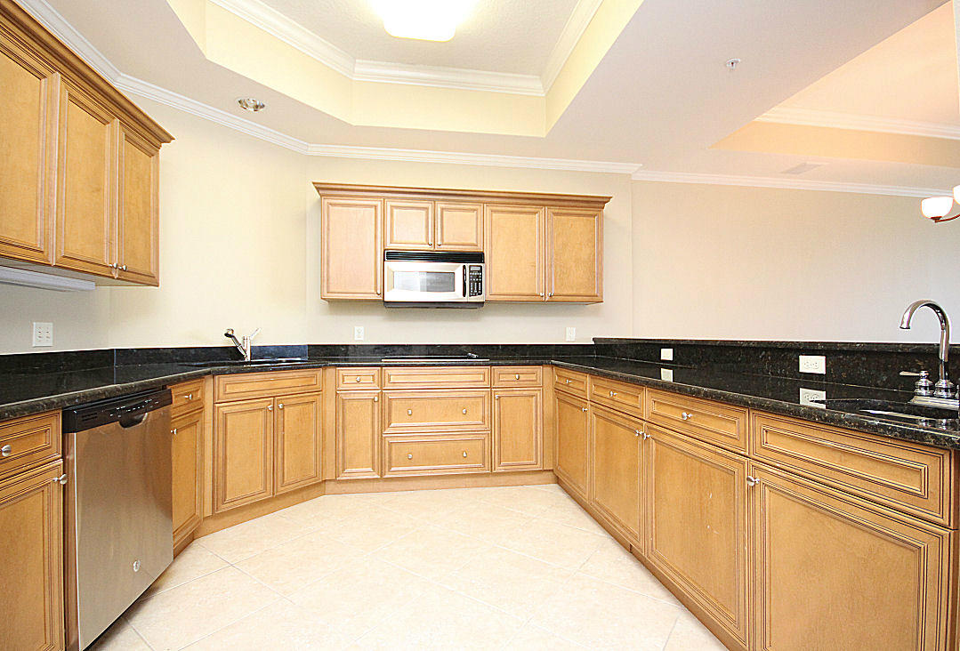 SIDES MORENO POINT WEST - Residential