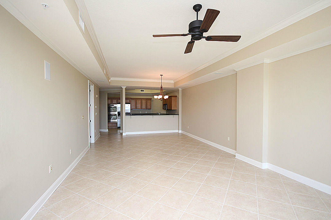 SIDES MORENO POINT WEST - Residential