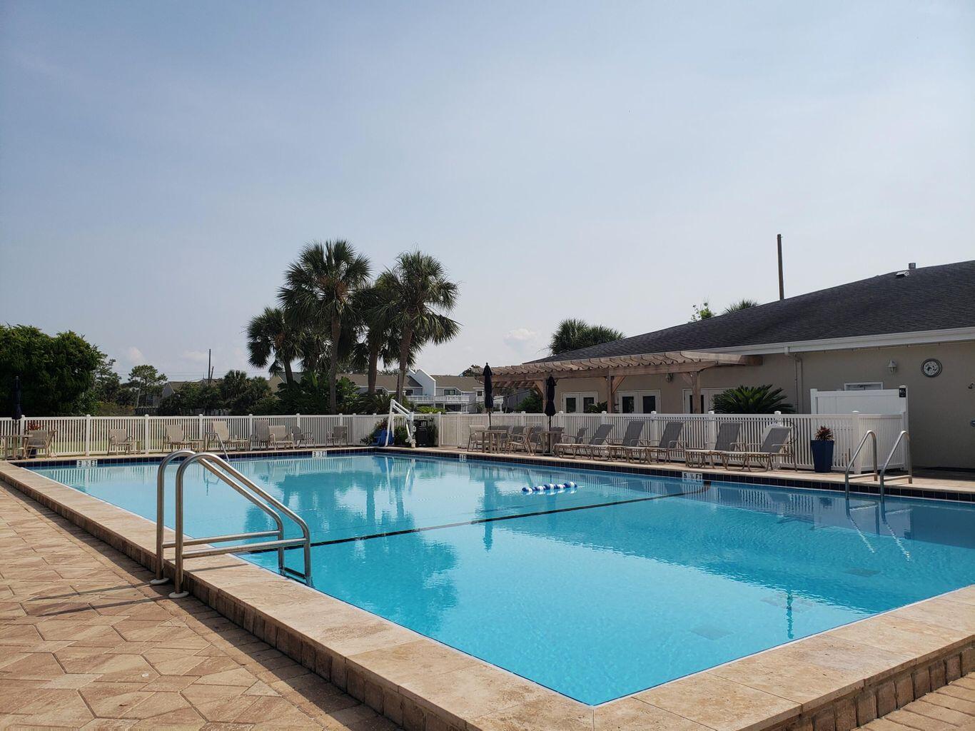 SHORELINE TOWERS 2 - Residential