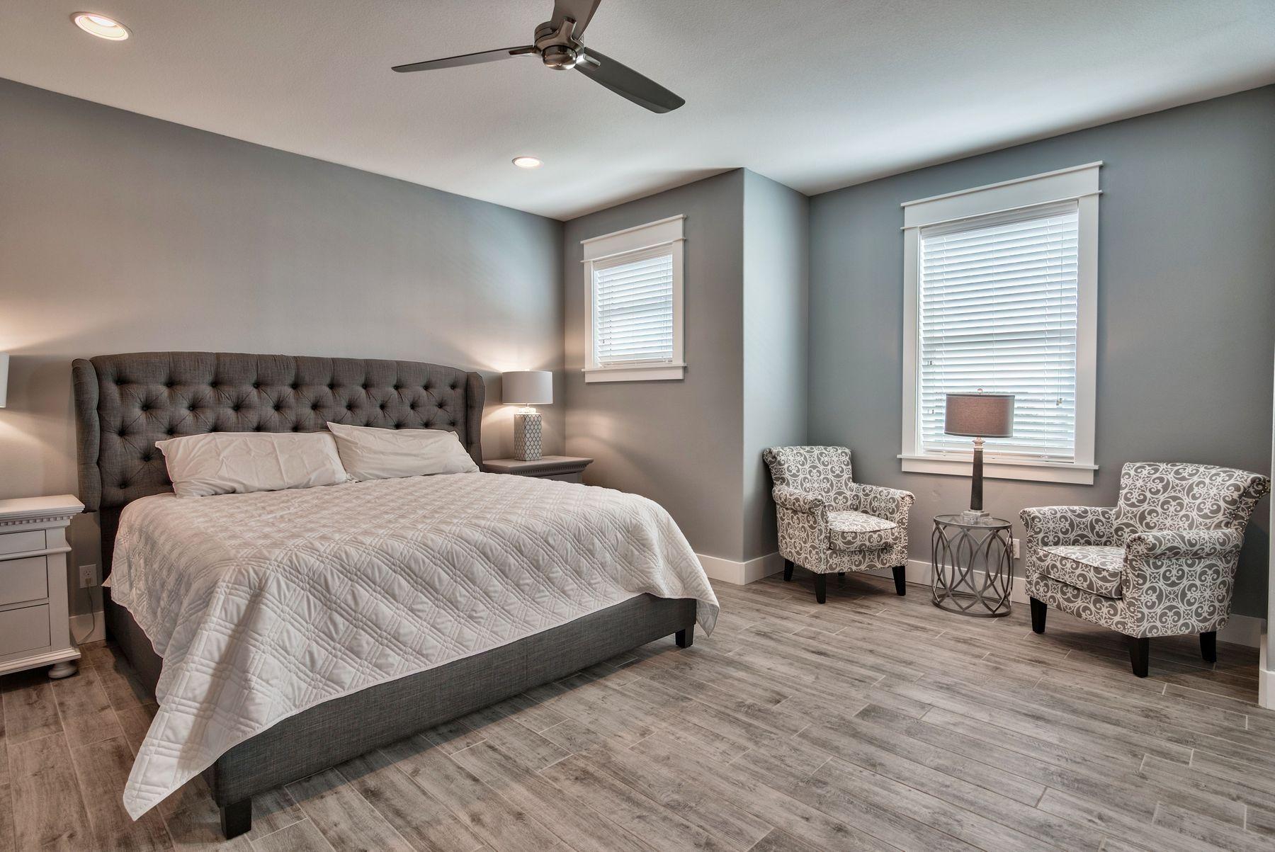 EMERALD WATERS VILLAGE - Residential