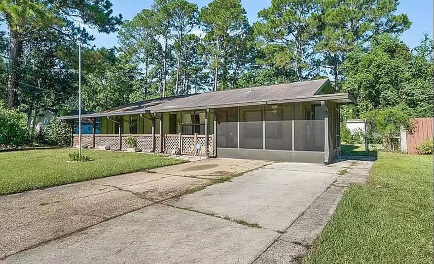 *BACK ON MARKET NO FAULT OF SELLER!*SELLER OFFERING roof replacement and $500 Flooring Allowance for master bedroom!Professional Photos Coming Soon! This renovated home is a Fort Walton Beach gem!  It won't last long! When you enter the home you'll notice the tasteful updates and upgrades!  The kitchen has been fully renovated with soft close cabinets and drawers!  You'll love the sizeable living room and the master addition, not to mention the beautiful trees and backyard oasis!MAKE US AN OFFER TODAY!