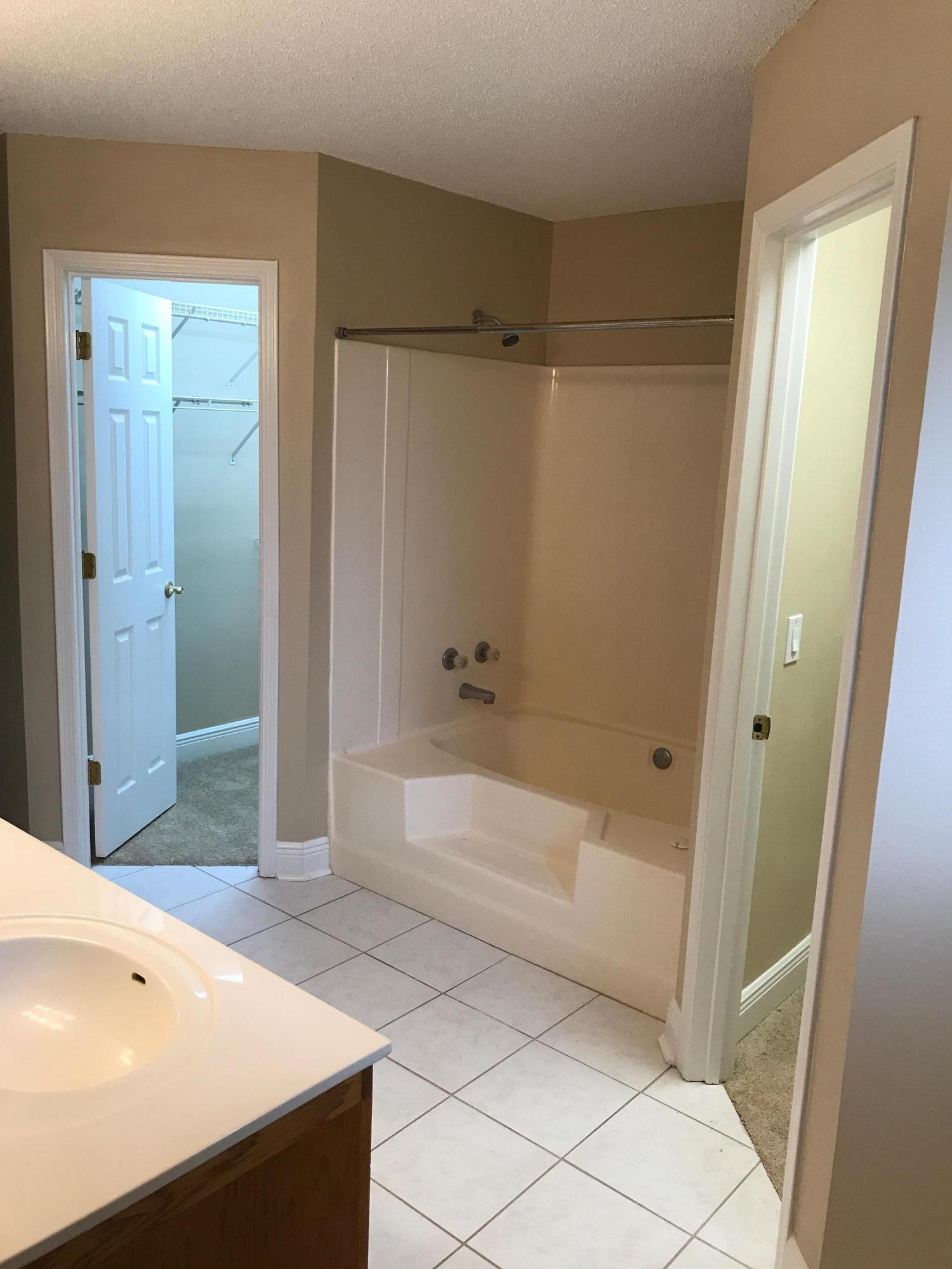 ORION LAKE - Residential