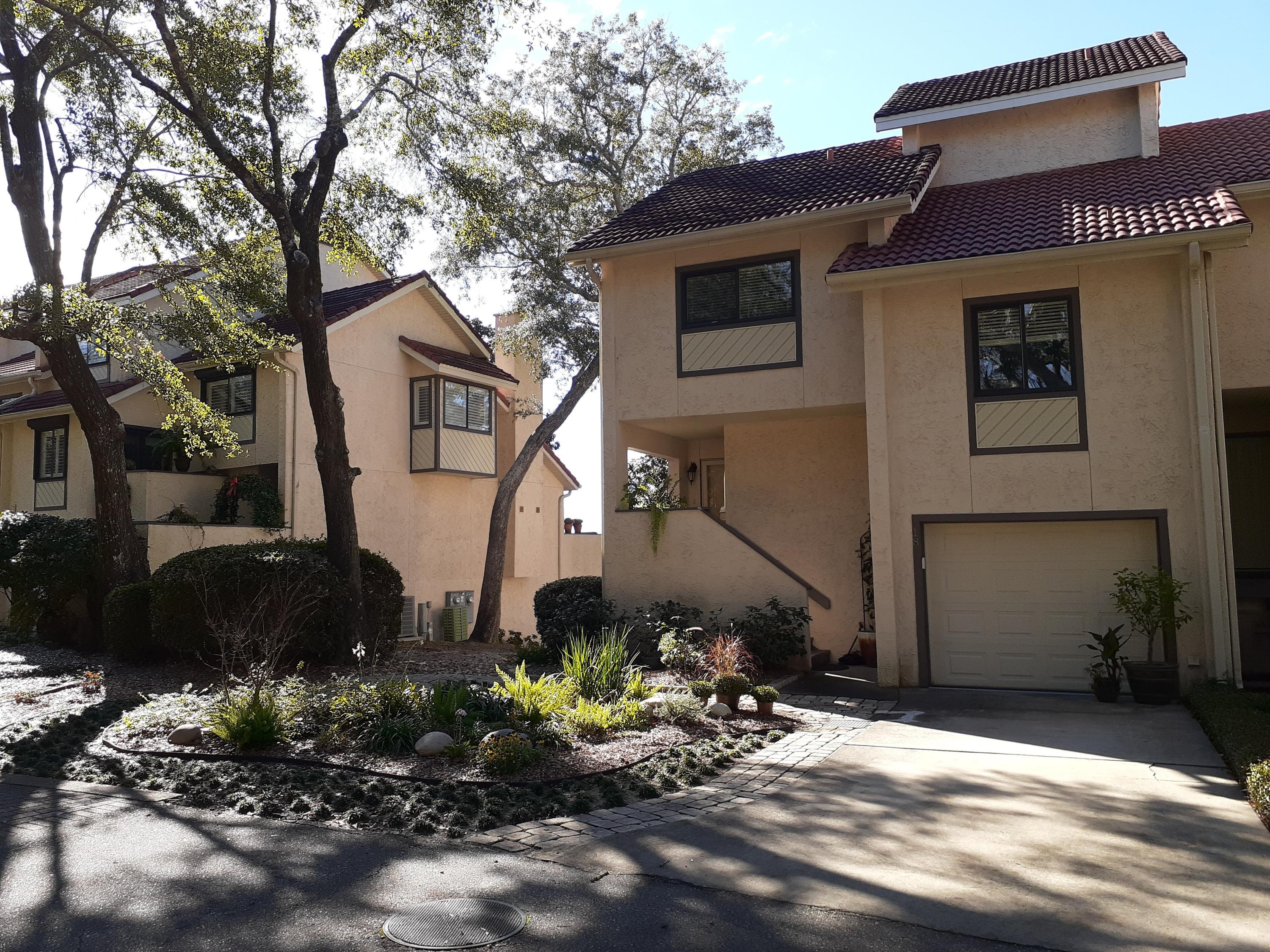TOTALLY RENOVATED TOWNHOME ON THE WATEREND UNIT, WITH FANTASTIC VIEWS OF THE BAY.FIREPLACE WITH BUILT IN SURROUNDS, TWO DESKS AND BOOK CASES BULT IN'S ON KITCHEN LEVEL OVER LOOKING THE BAY, MURPHY BED IN SECOND MASTER AND PRIVATE DECK OFF THE MASTER FOR VIEWING THE STARS. DUAL HEAT AND AIR AND PARTY SIZE DECK WITH BUILT IN BENCHES FOR VIEWING THE BOATS AND SUNSET. UNLIKE ANY OTHERS THAT HAVE COME ON THE MARKET.HAZARD INSURANCE and FLOOD INSURANCE PAIDYEARLY TO THE HOA NOT INCLUDED IN MONTHLYFEES.. HAZARD APPOX. $1400, FLOOD APPOX. $550 a YEAR.