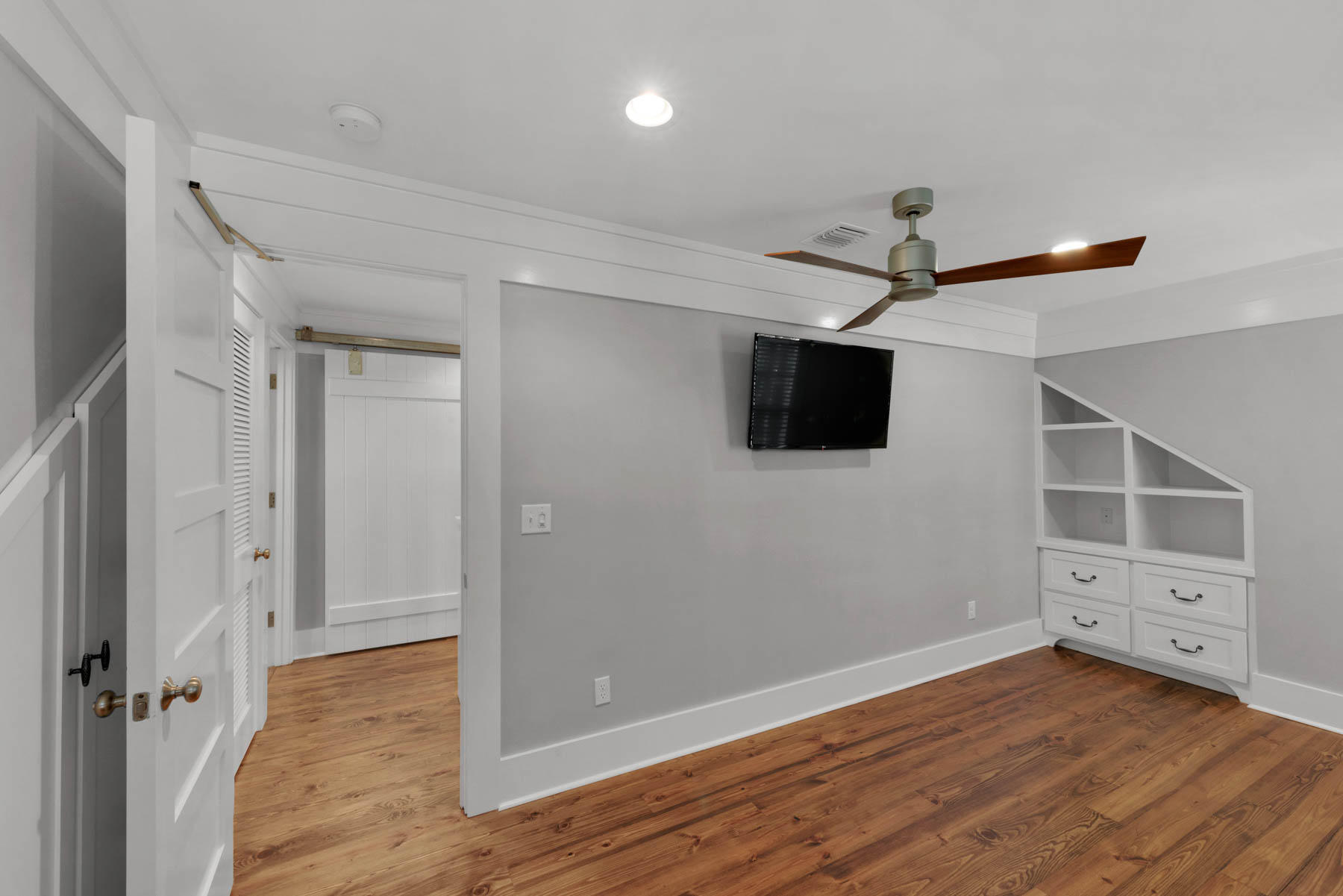 WATERCOLOR - Residential